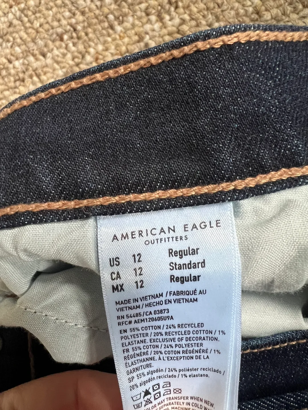 American Eagle Outfitters Barrel Jeans - Size 12 image indicator(3)