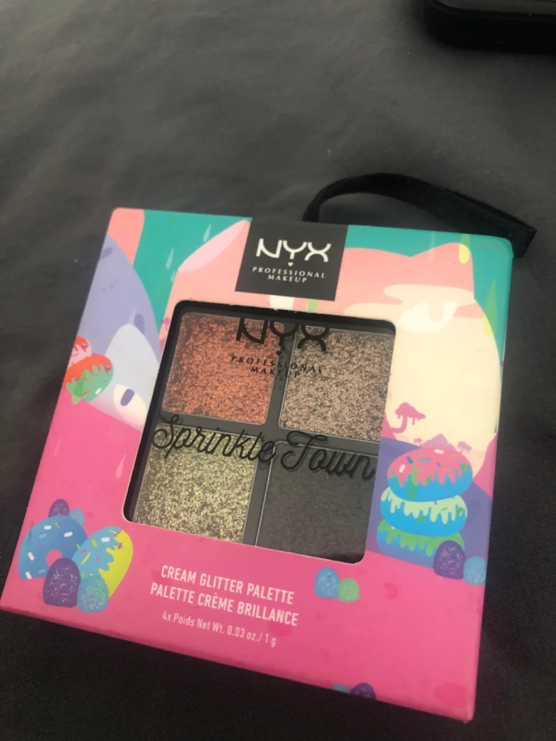 Sealed Nyx  sprinkle town cream glitter palette image indicator(5)
