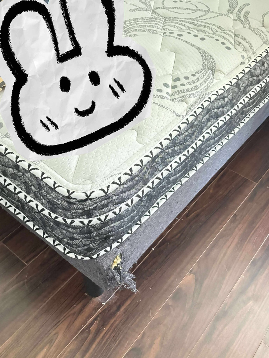 Bed frame and Mattress - photo 2