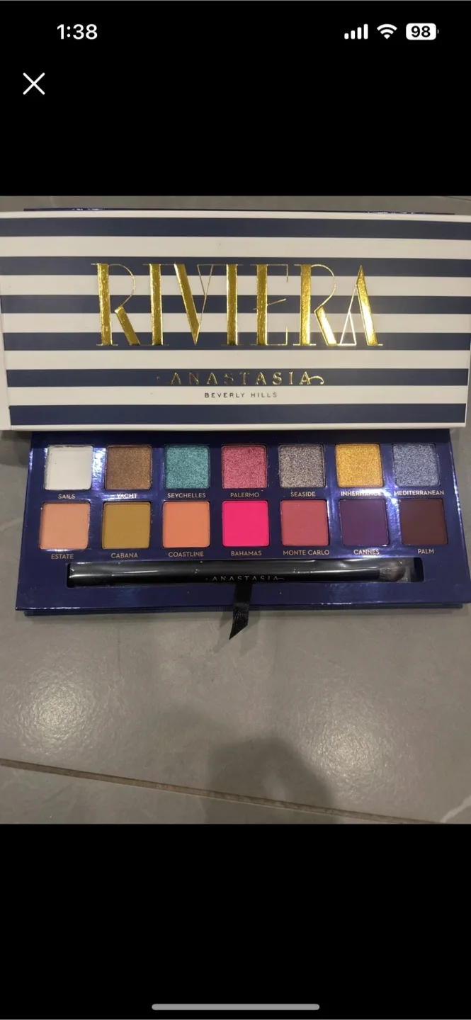 Anastasia Beverly Hills Riviera Eyeshadow Palette thumbnail