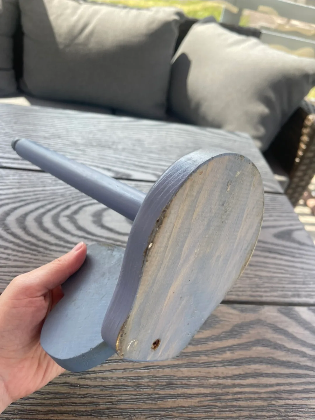 Blue Wooden Paper Towel Holder with Heart image indicator(4)