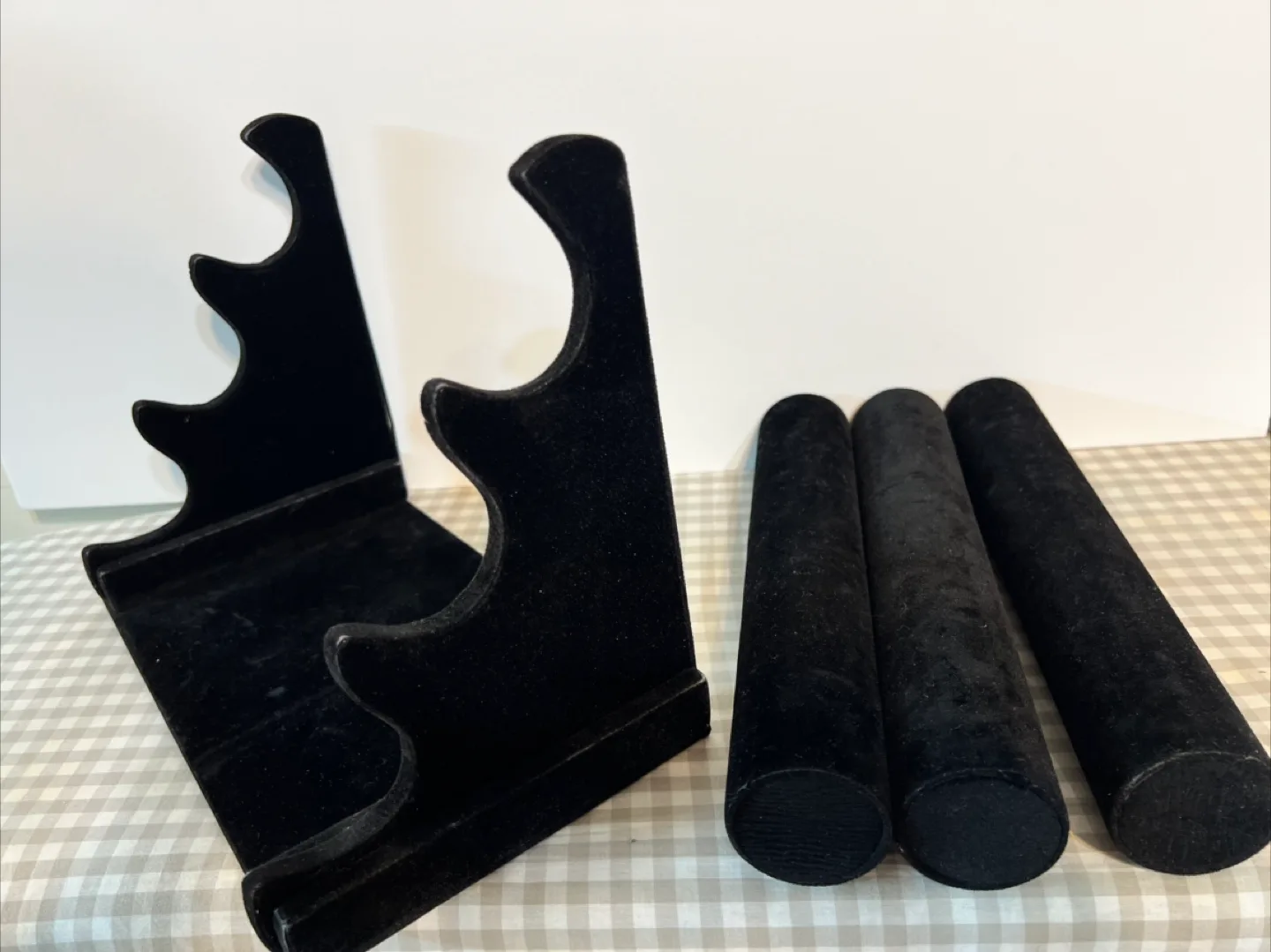 Black Velvet 3-Tier Jewelry Display Stand image indicator(5)