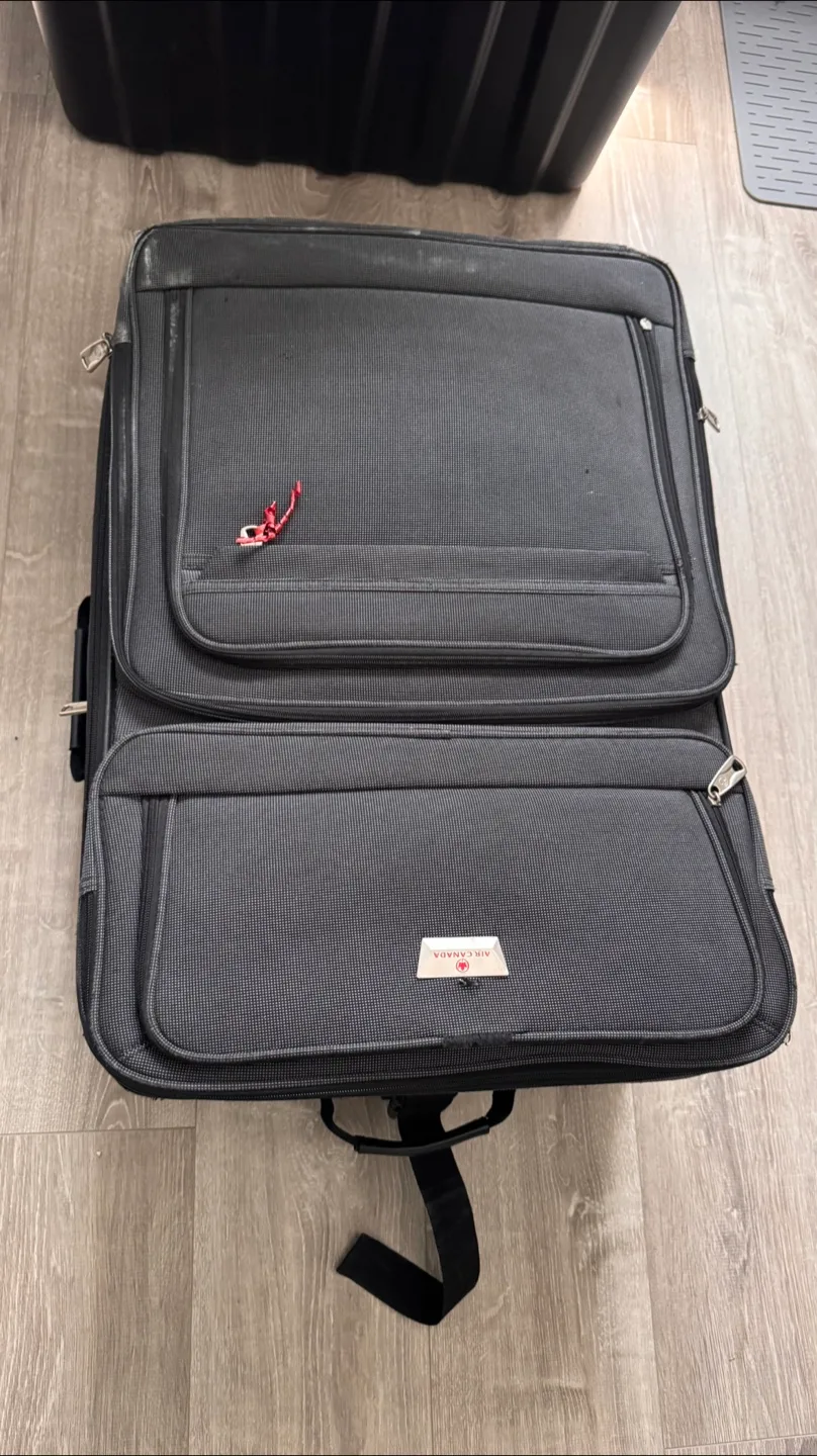 Air Canada Black Rolling Suitcase thumbnail