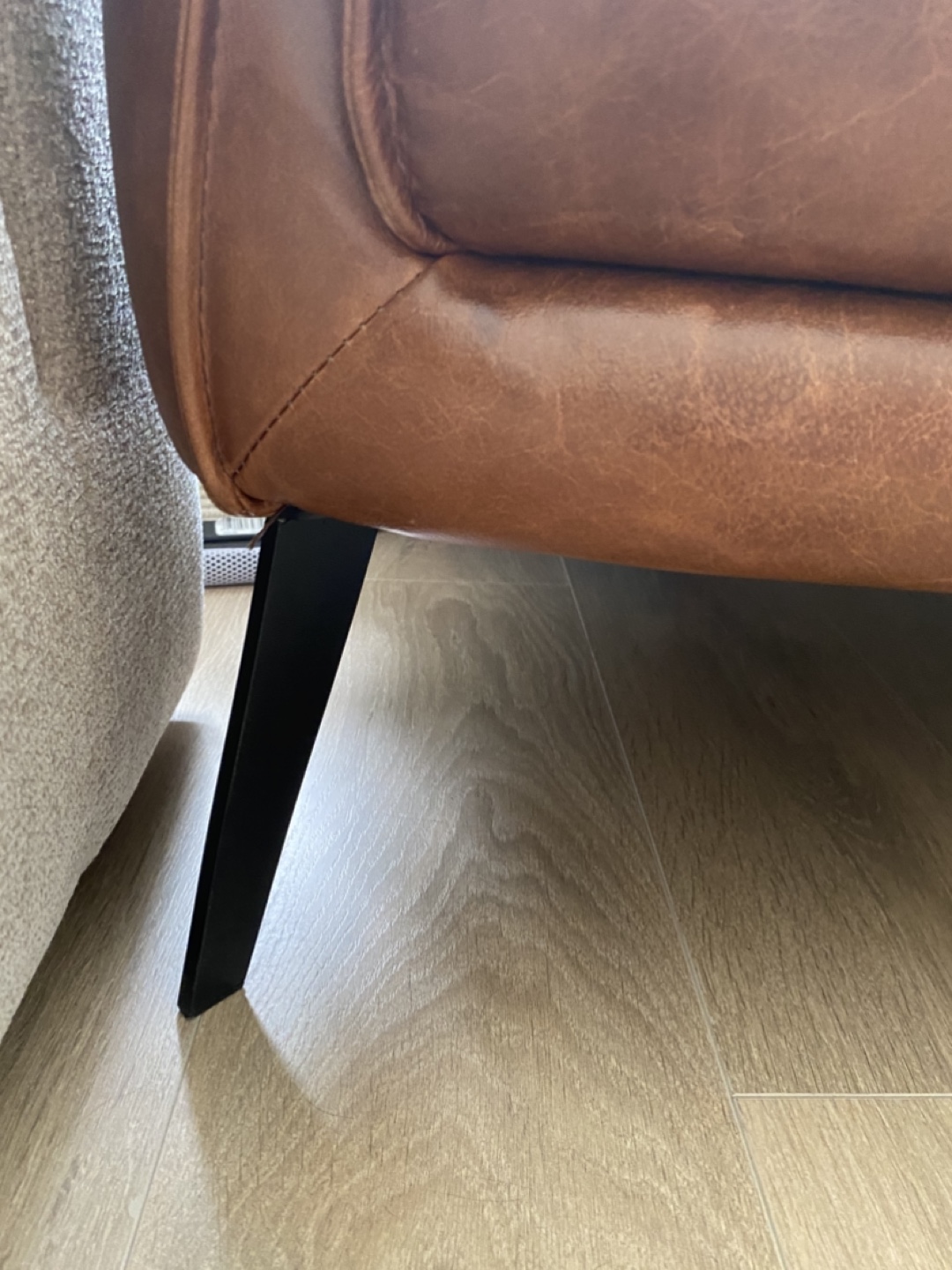 Structube Leather Loveseat - photo 4