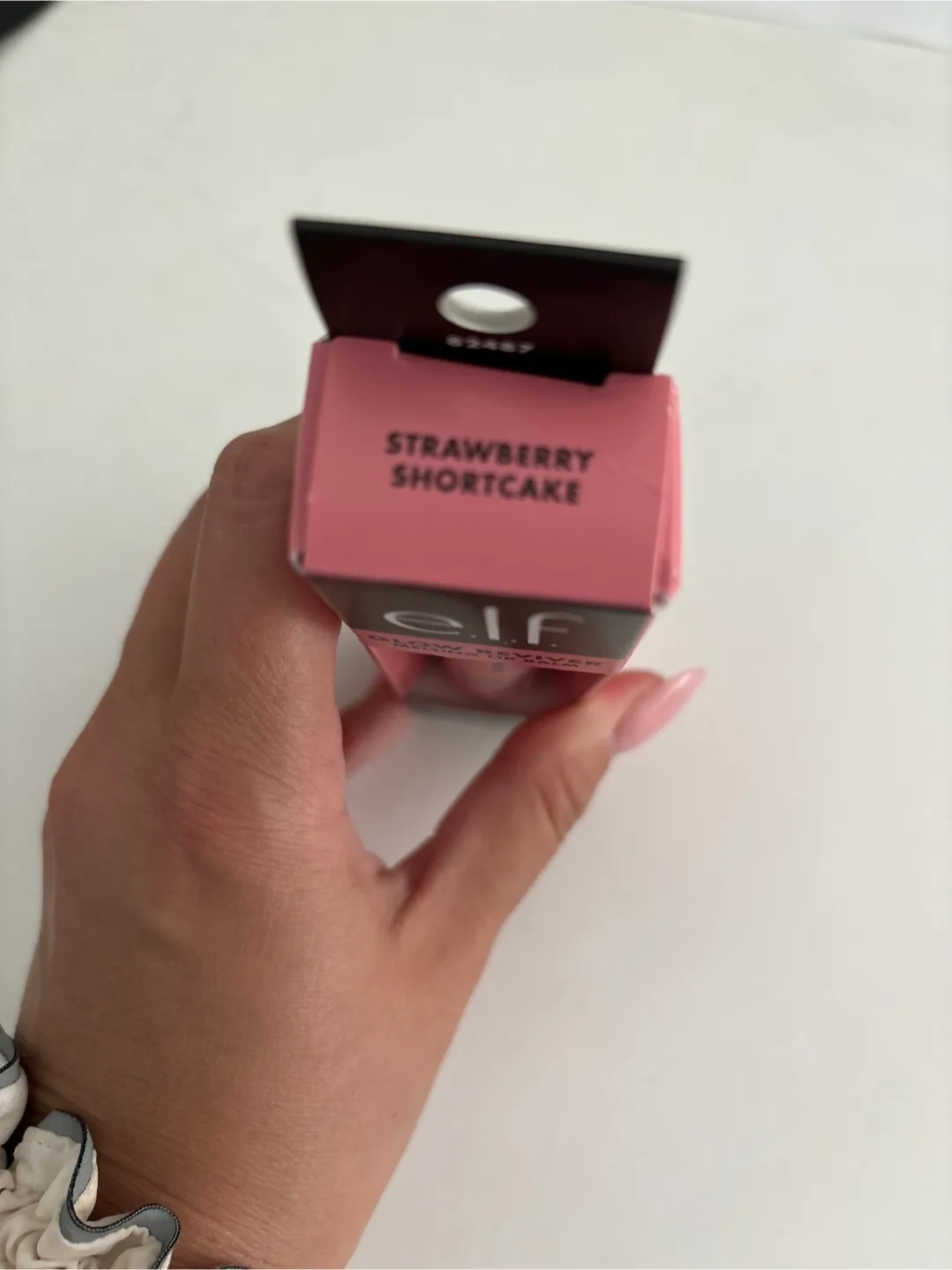 New e.l.f. Glow Reviver Melting Lip Balm - Strawberry Shortcake image indicator(2)