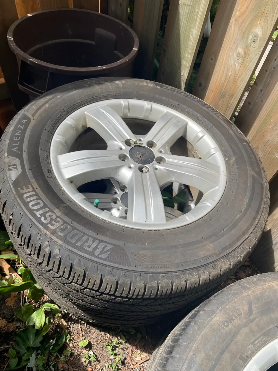 Bridgestone Alenza 265/60R18 Tires - Set of 4 image indicator(3)