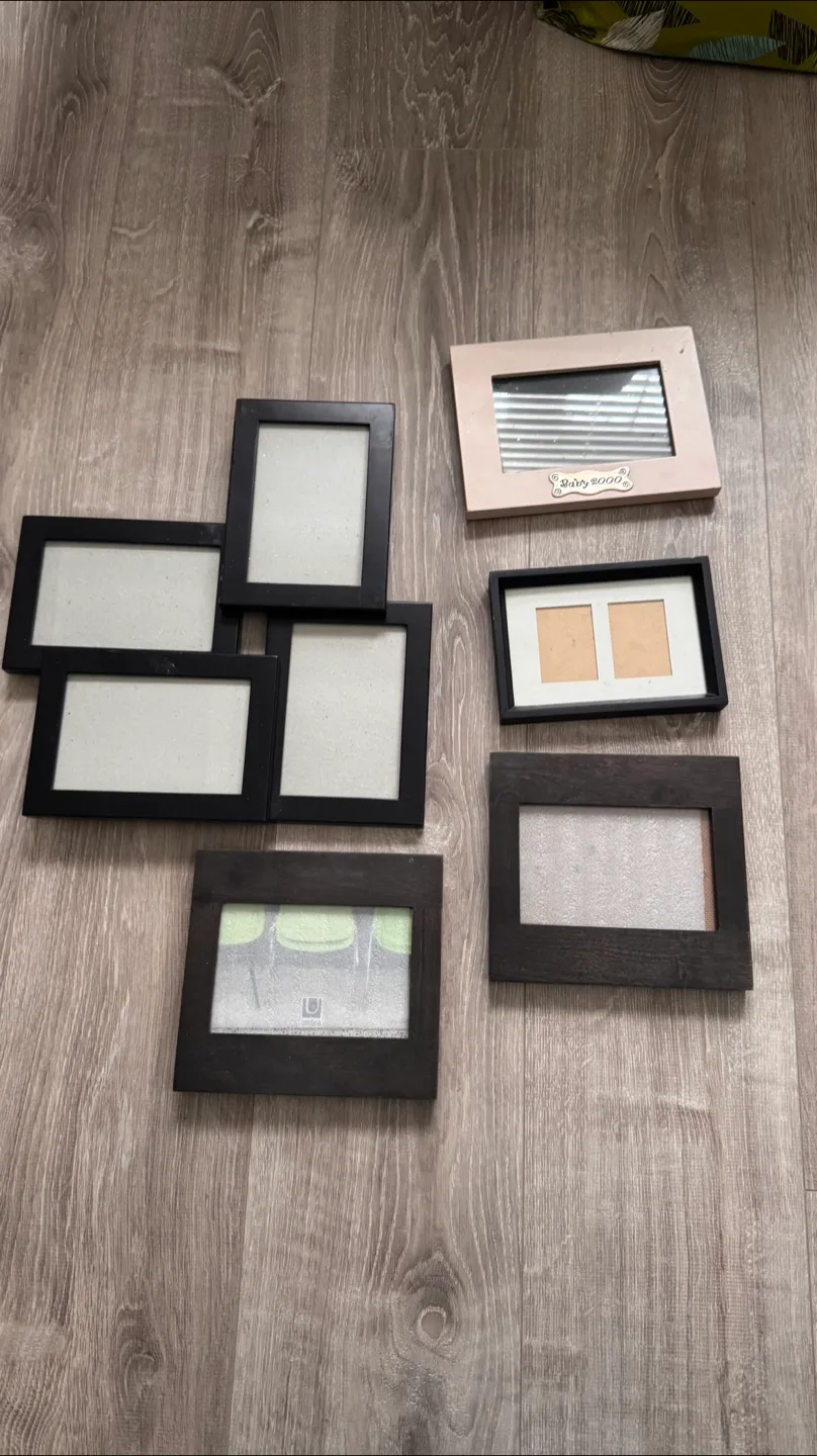 Picture Frames - Assorted Sizes & Styles thumbnail
