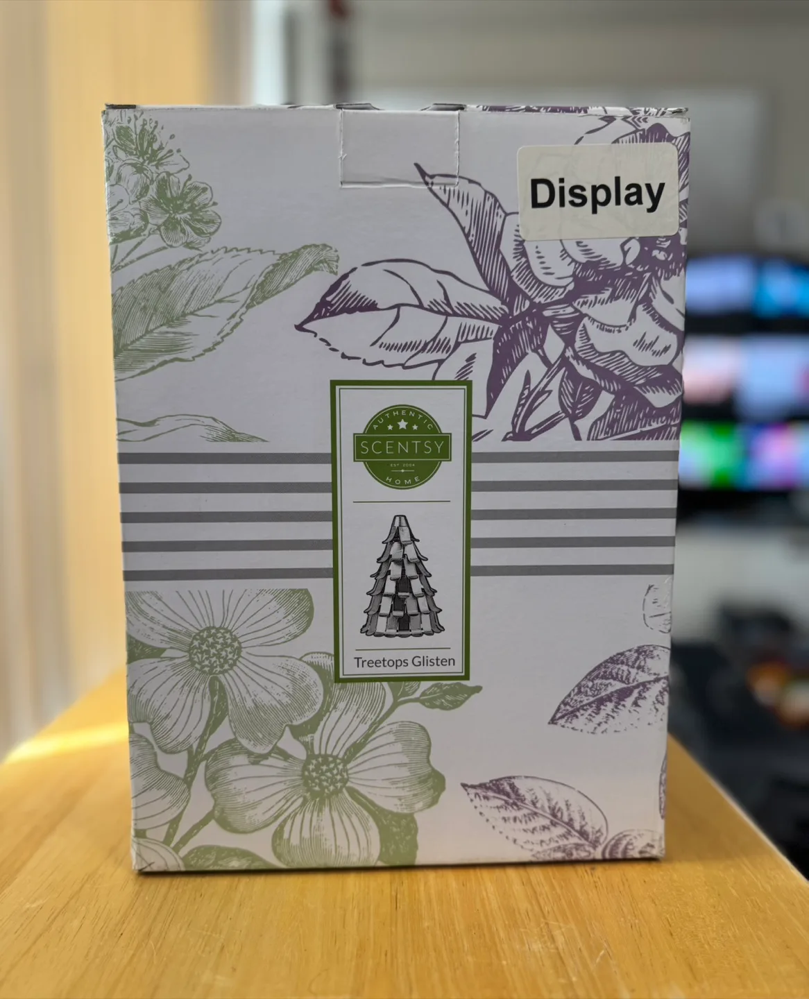 🇨🇦Scentsy Treetops Glisten Diffuser Shade image indicator(3)