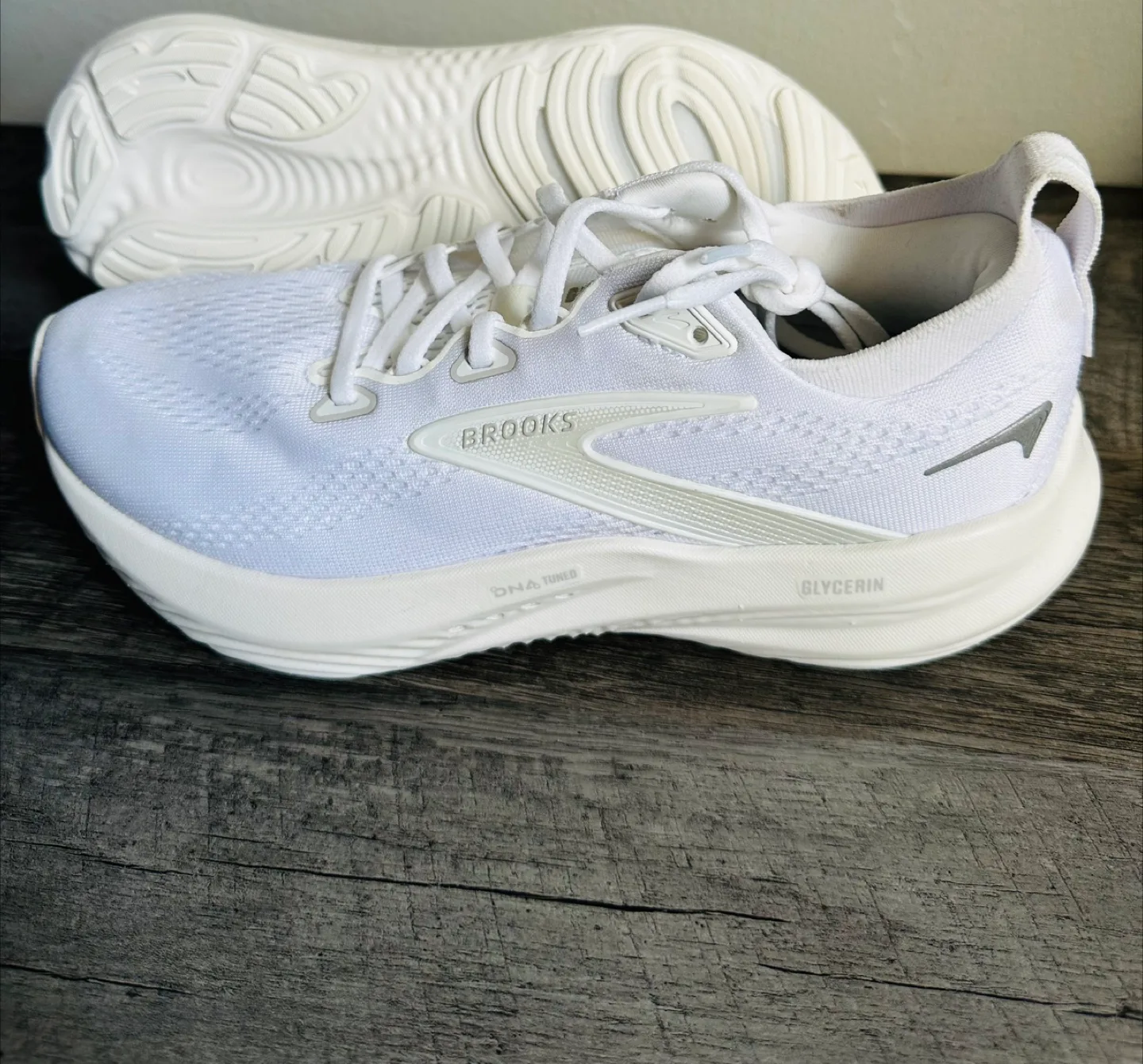 Brooks Glycerin 22 White (NEW) thumbnail