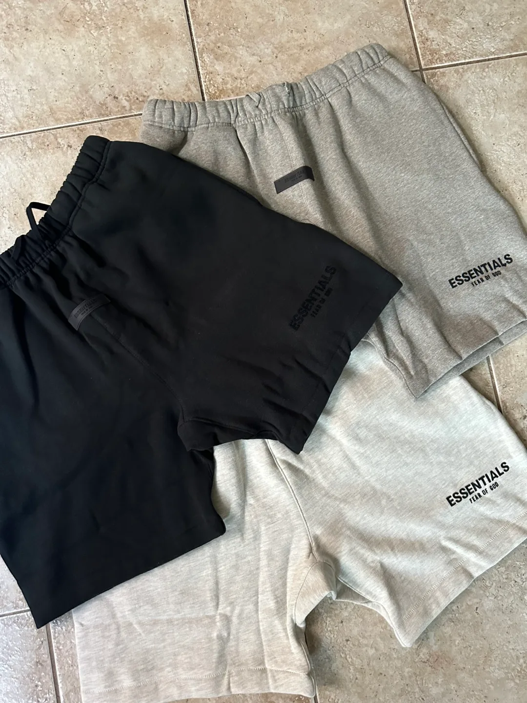 Essential Shorts Dark Oatmeal Shorts, Light Oat, Limo Black XS-L thumbnail