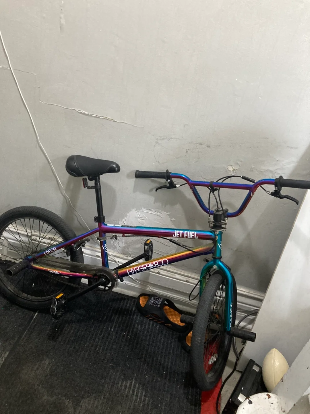 Hyper Bike Co Jet Fuel BMX Bike thumbnail