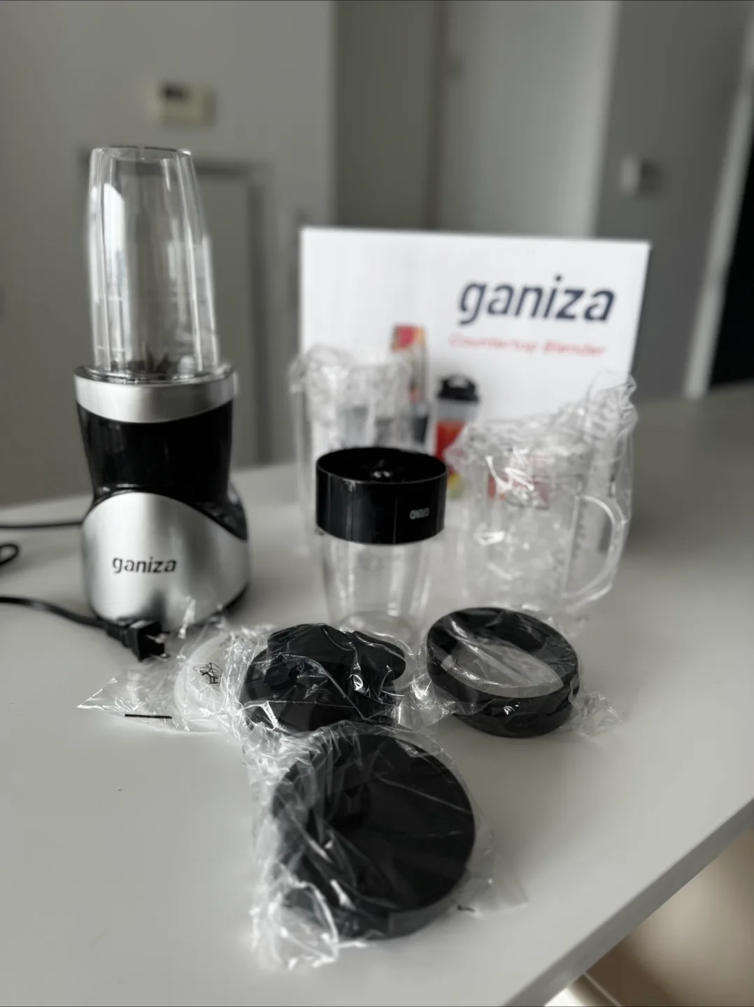 Brand New! Ganiza Countertop Blender + Grinder thumbnail