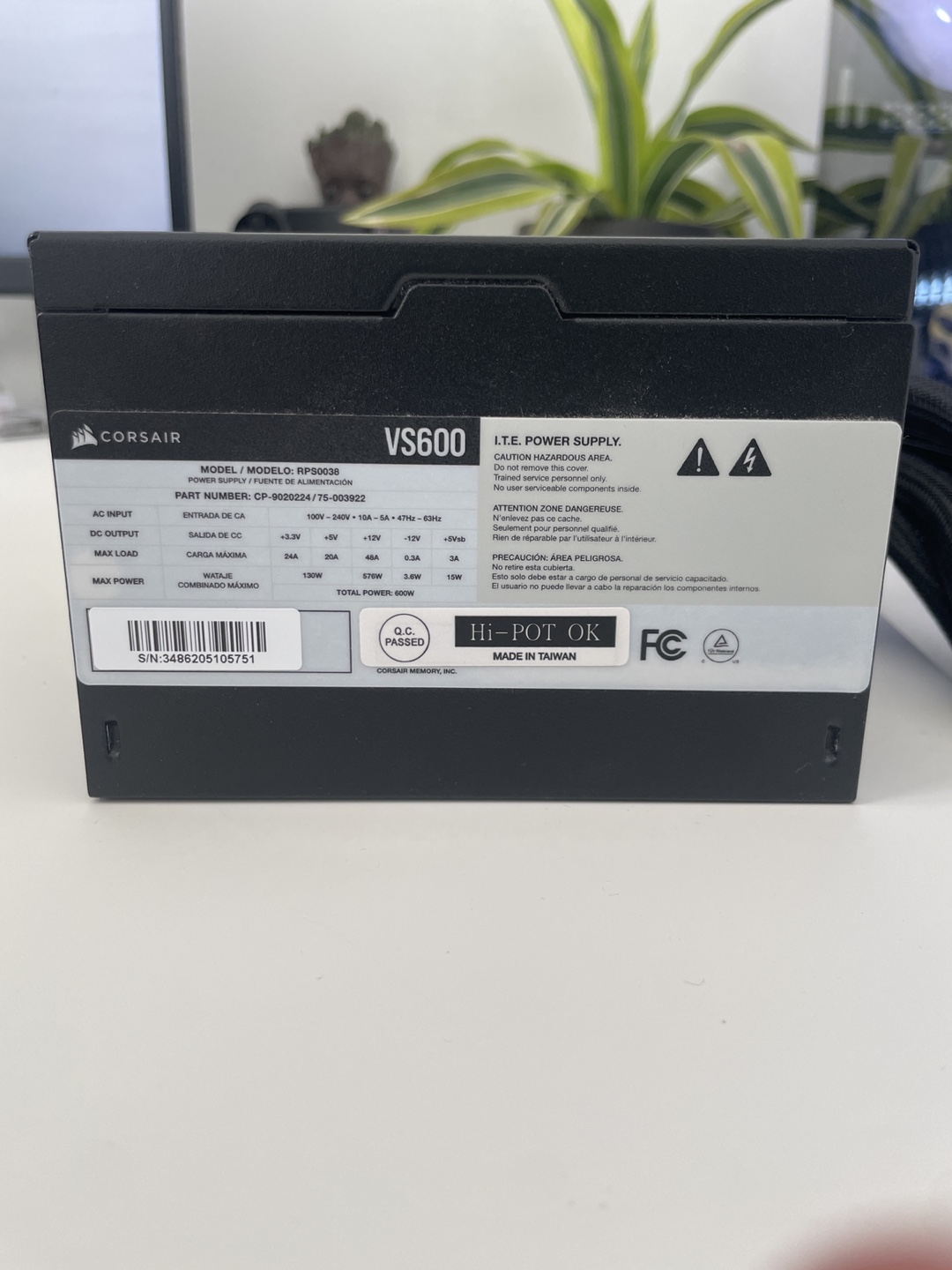 Corsair VS600 Power Supply - photo 2