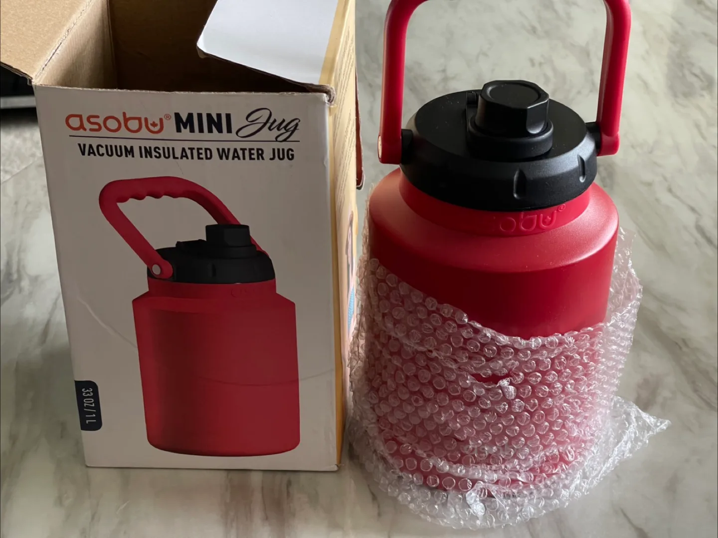 Asobu Mini Jug - Vacuum Insulated Water Jug thumbnail