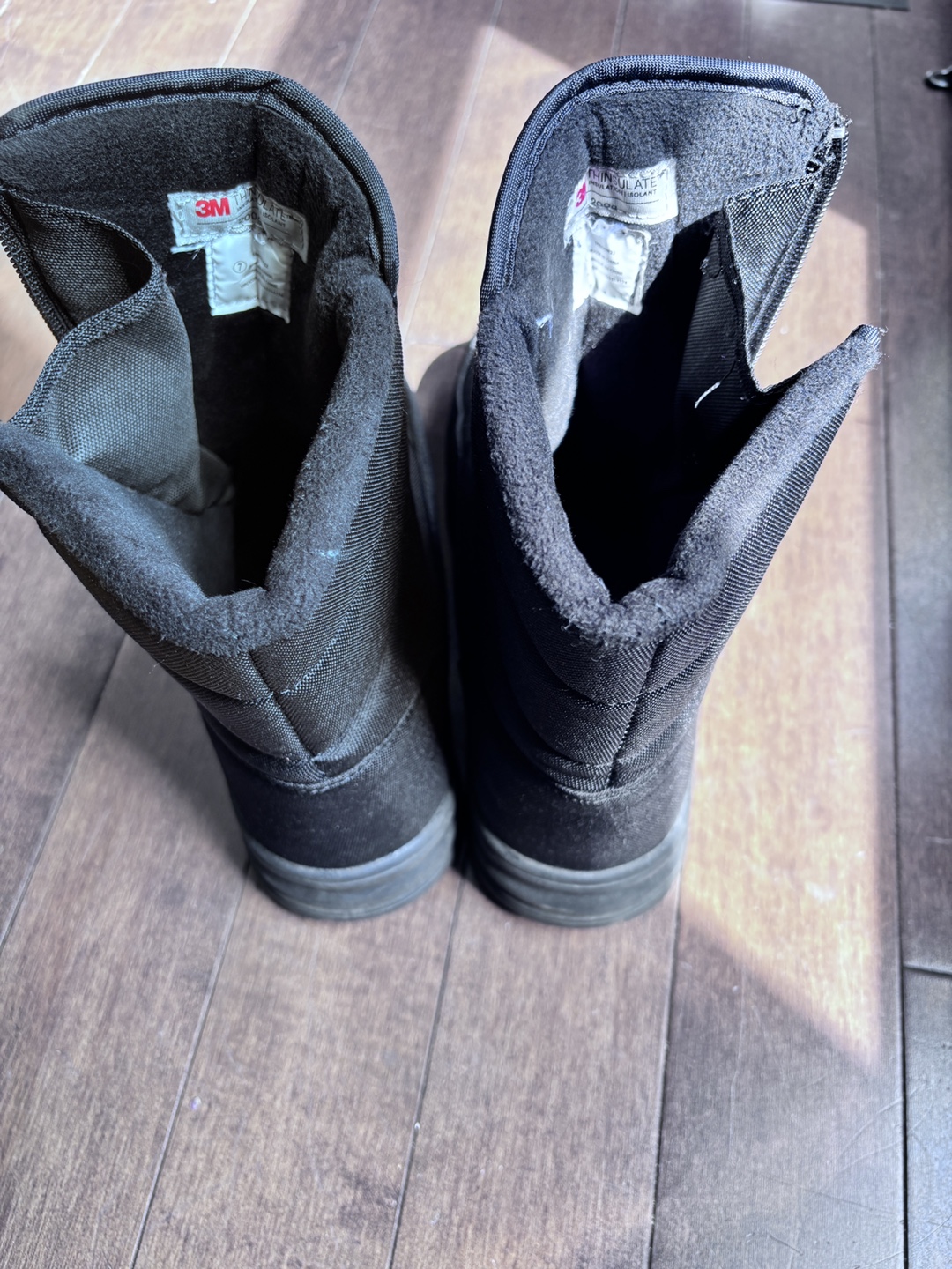 3M Thinsulate Black Winter Boots - Size 7 - photo 3