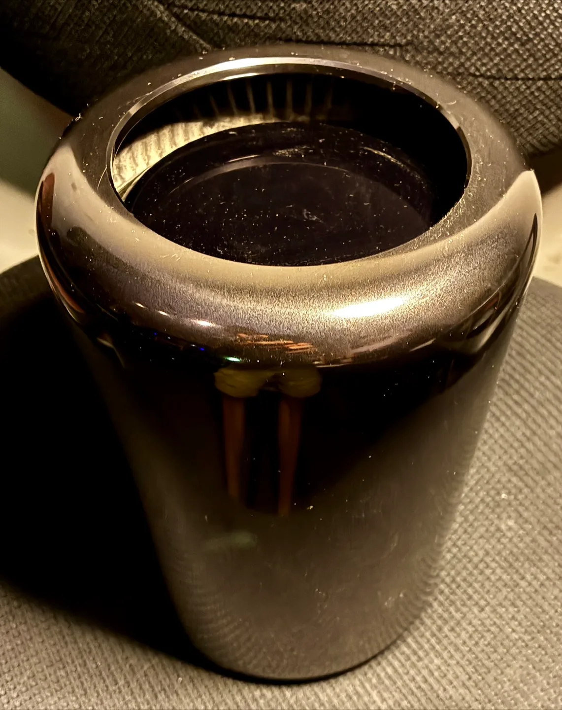 Apple Mac Pro POWERHOUSE CHEAP!! thumbnail
