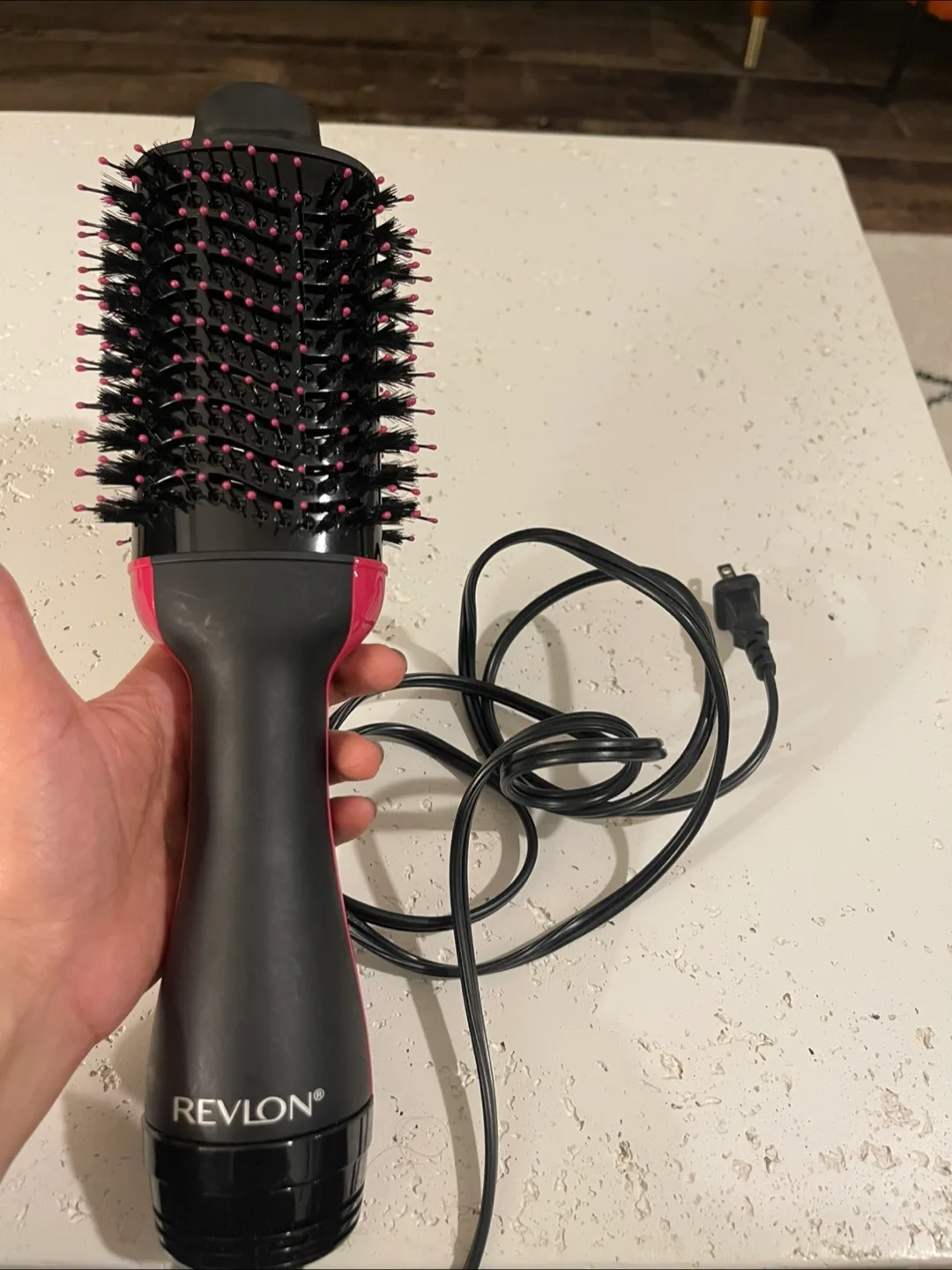 Revlon One-Step Hair Dryer & Volumizer Hot Air Brush thumbnail