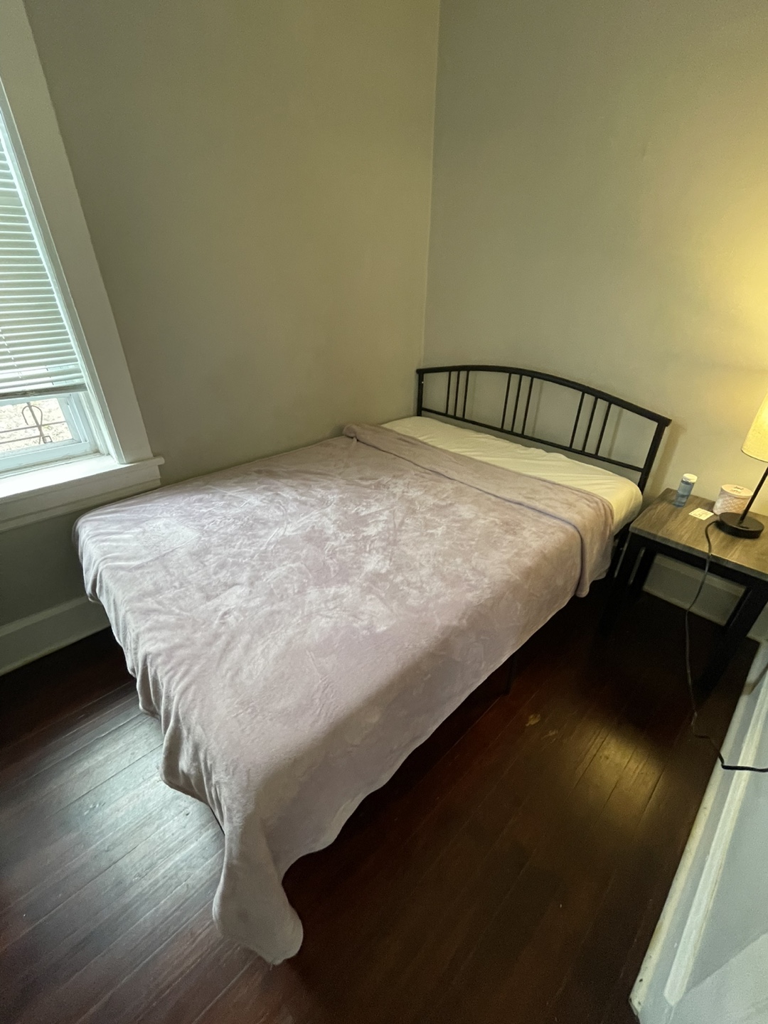 Full Queen Size Bed Frame - photo 2