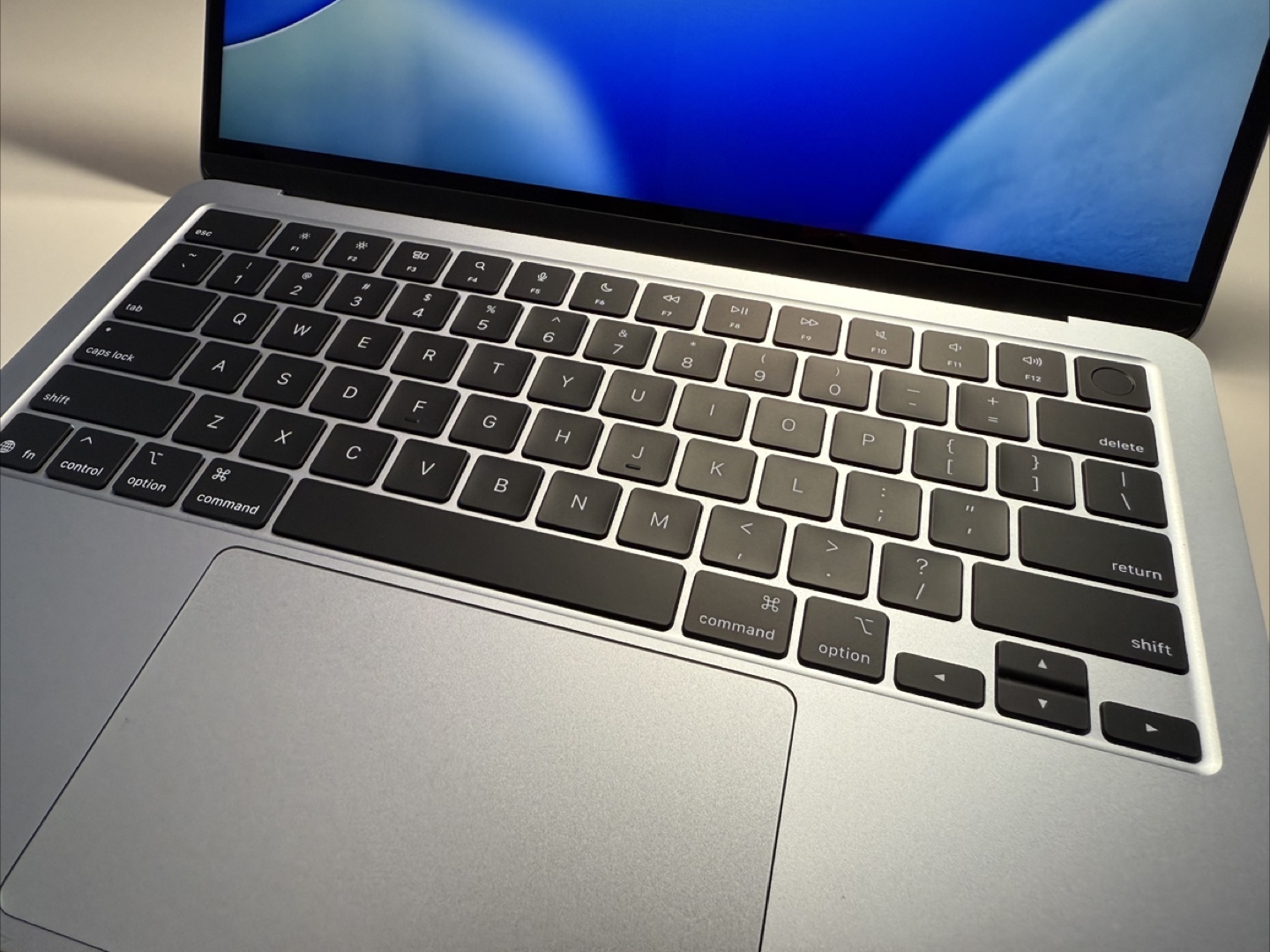 MacBook Air, 2025, M4 - photo 3