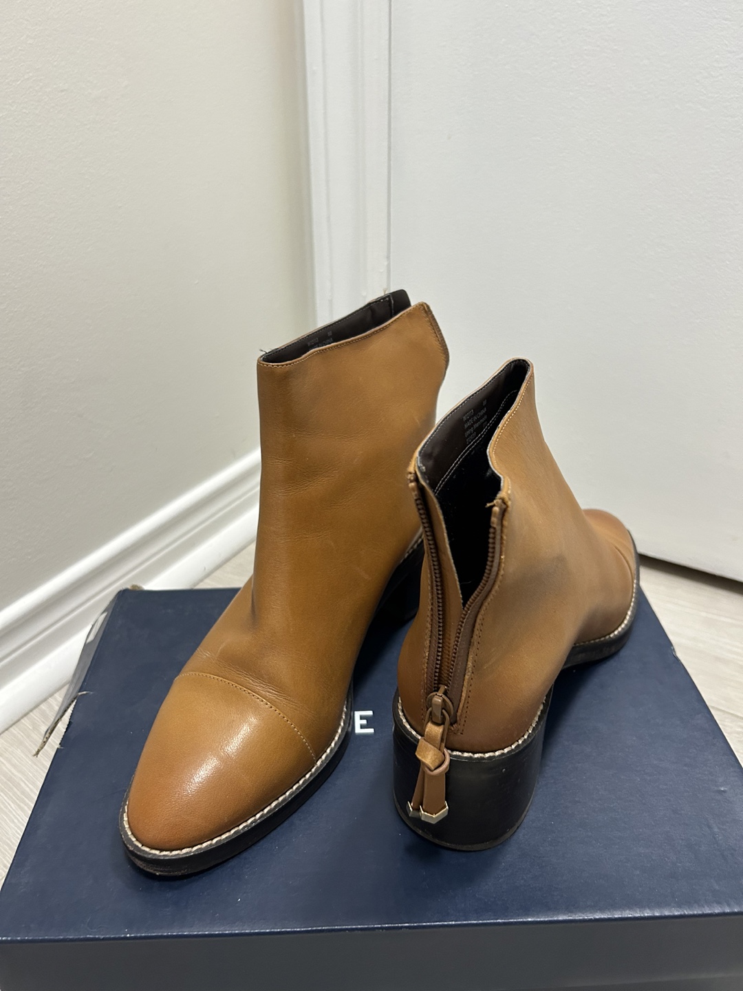 Like New Cole Haan Waterproof Leather Booties - Size 8 - photo 2