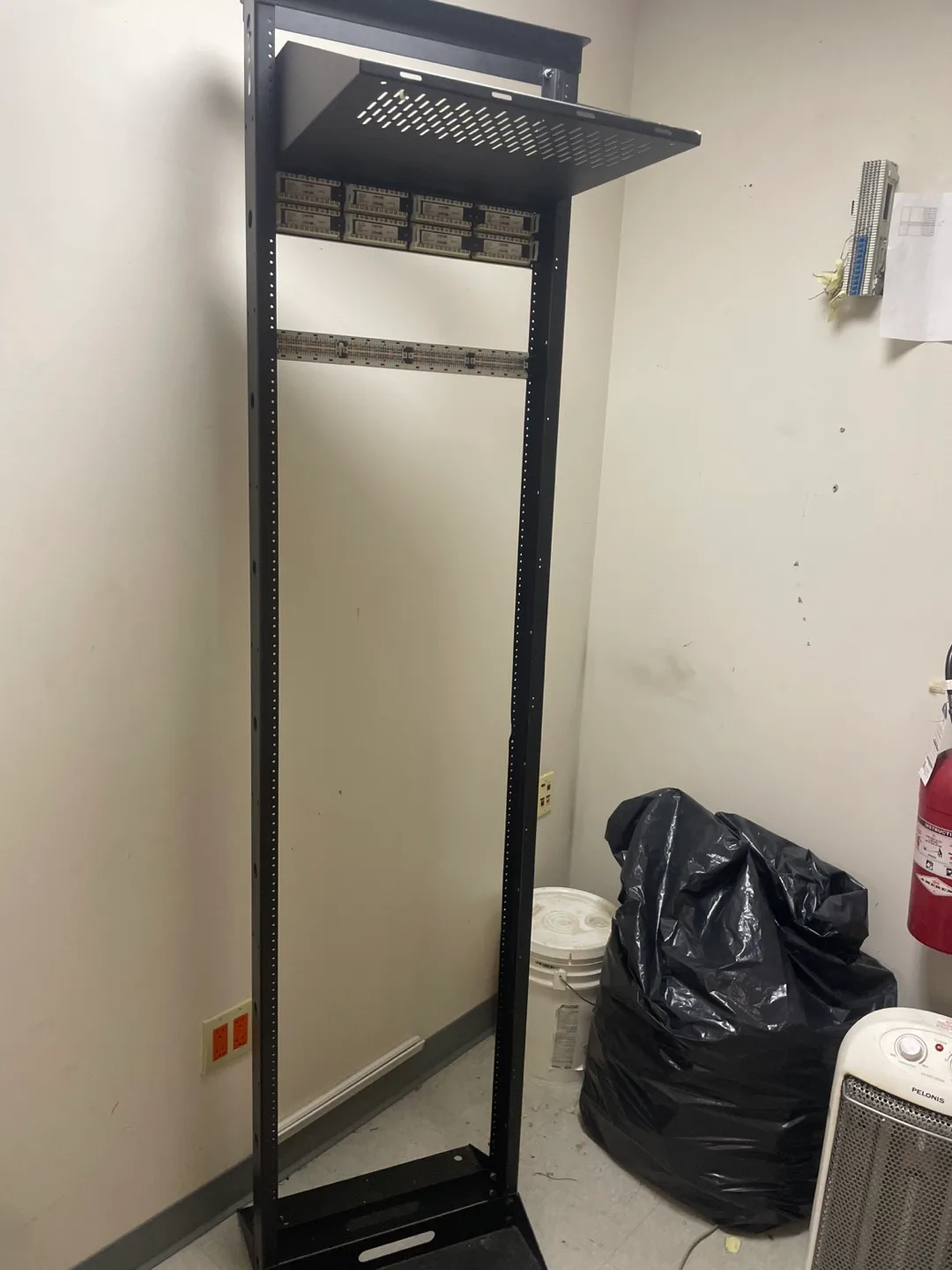 Server Rack thumbnail