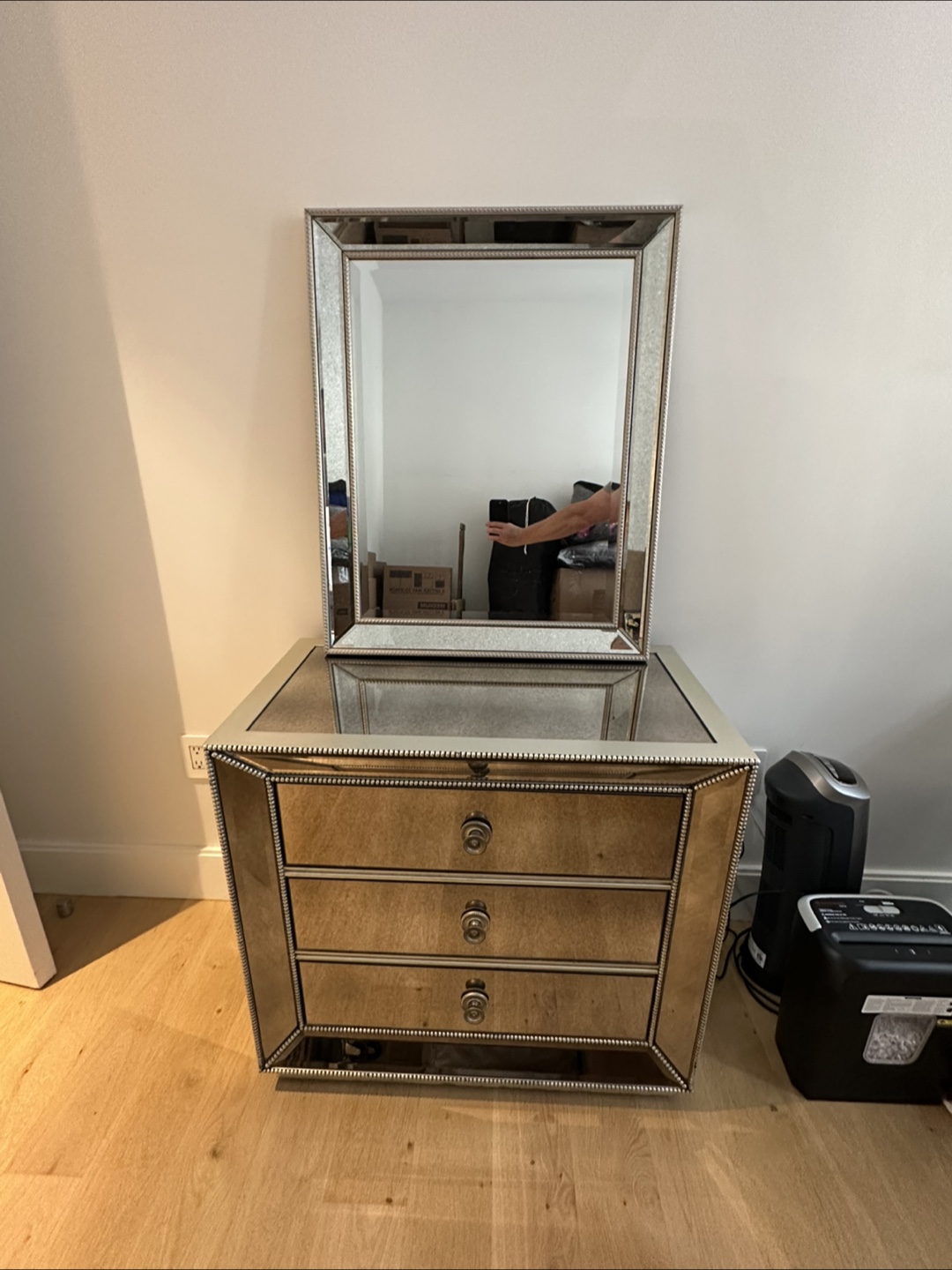 Mirrored 3-Drawer Nightstand with Mirror