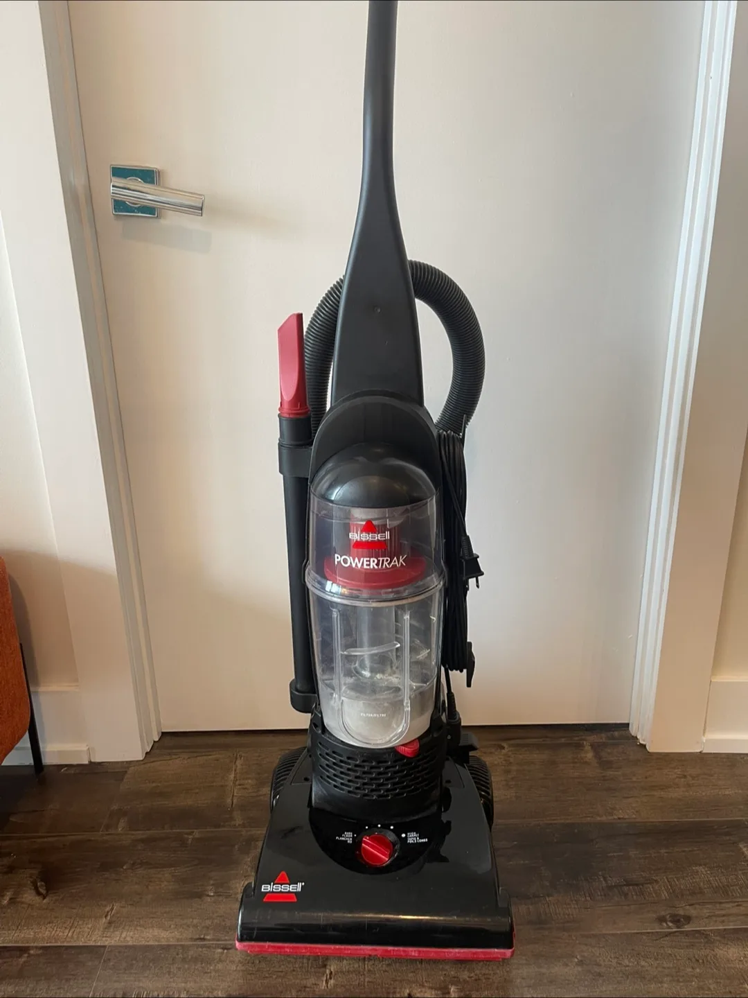 Bissell PowerTrak Vacuum cleaner (very powerful) thumbnail