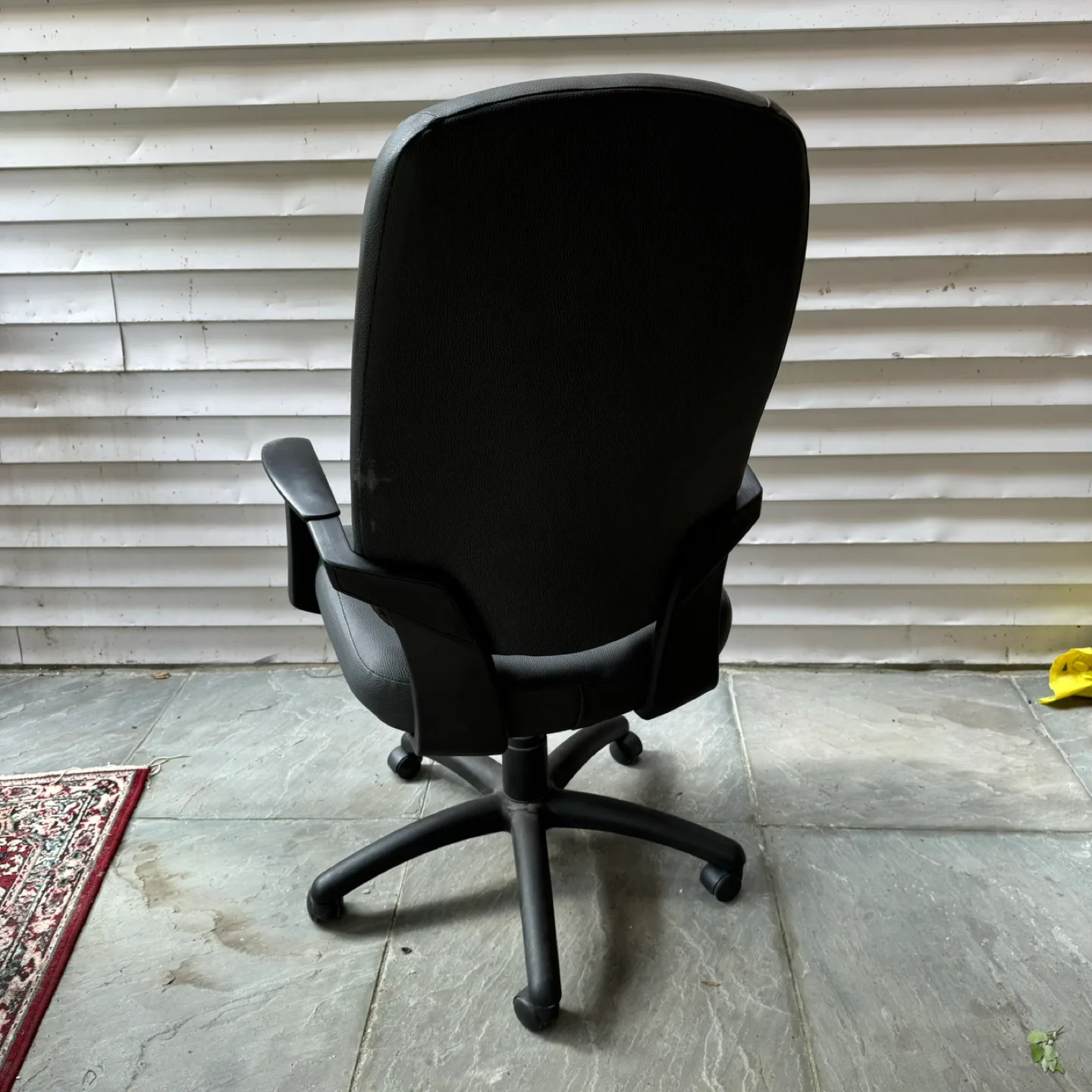 Black Office Chair image indicator(3)