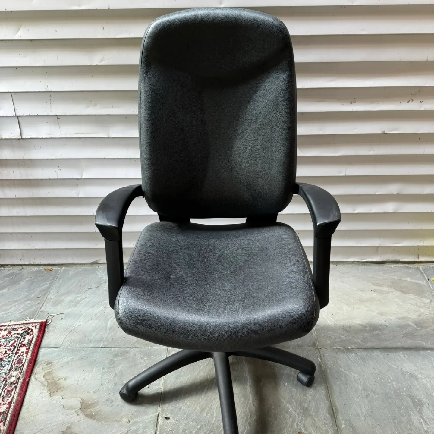 Black Office Chair image indicator(2)