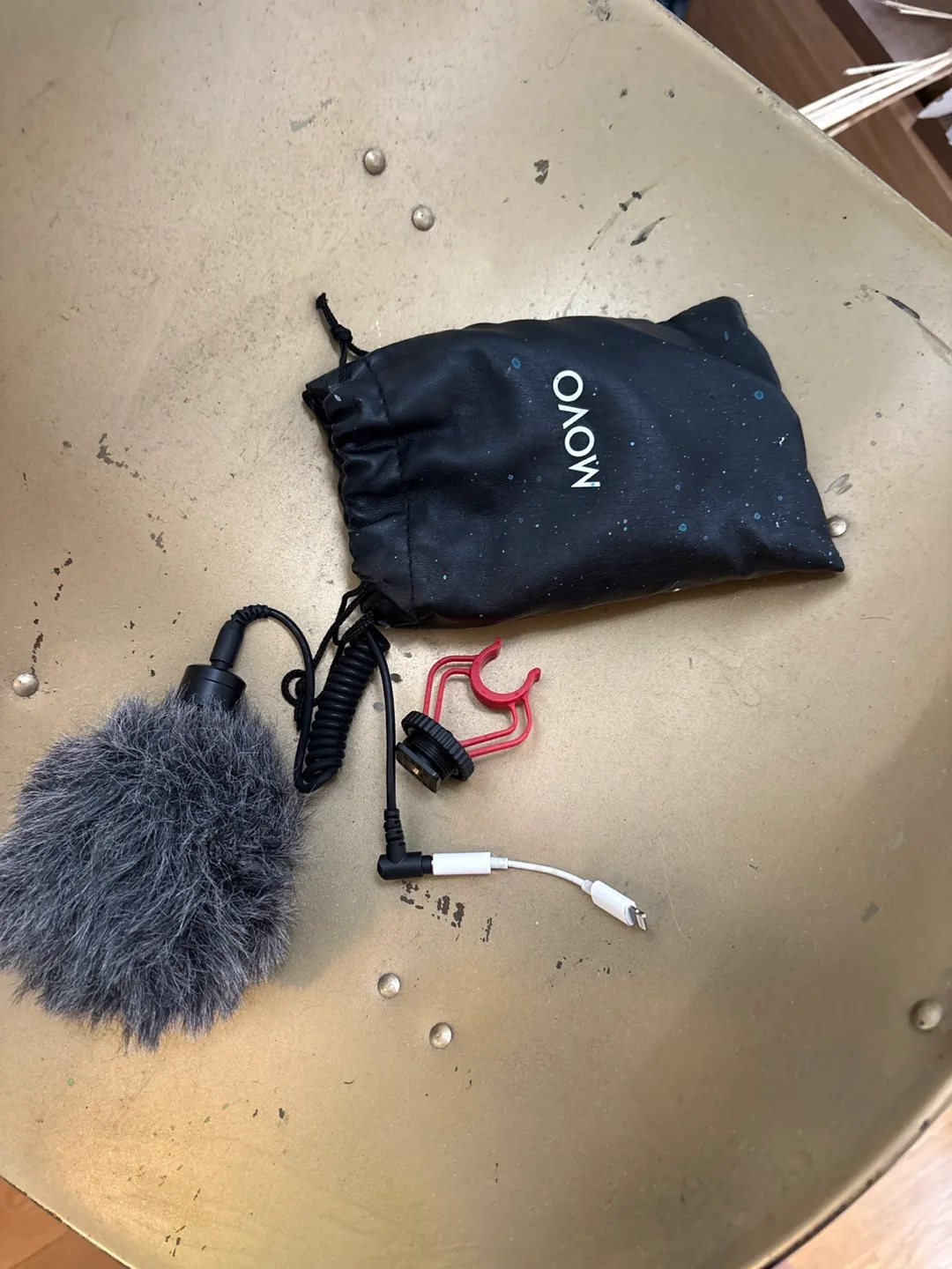 Movo Microphone with Accessories thumbnail