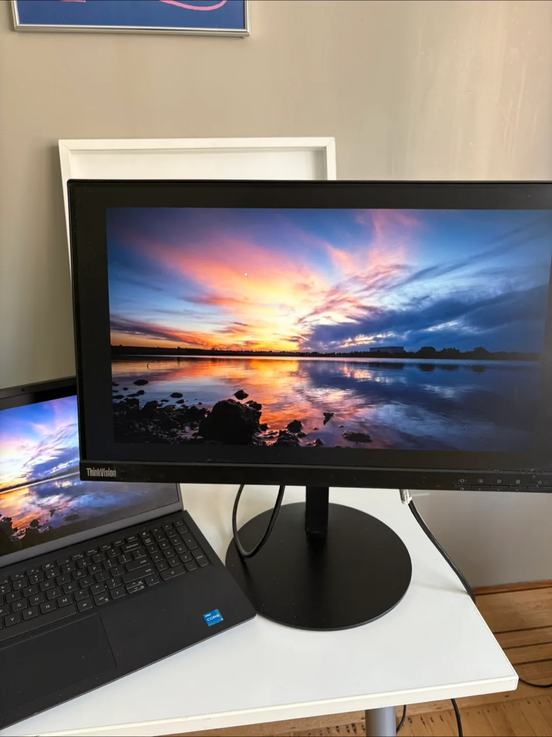 Lenovo ThinkVision T22i-10 Monitor 21,5” thumbnail