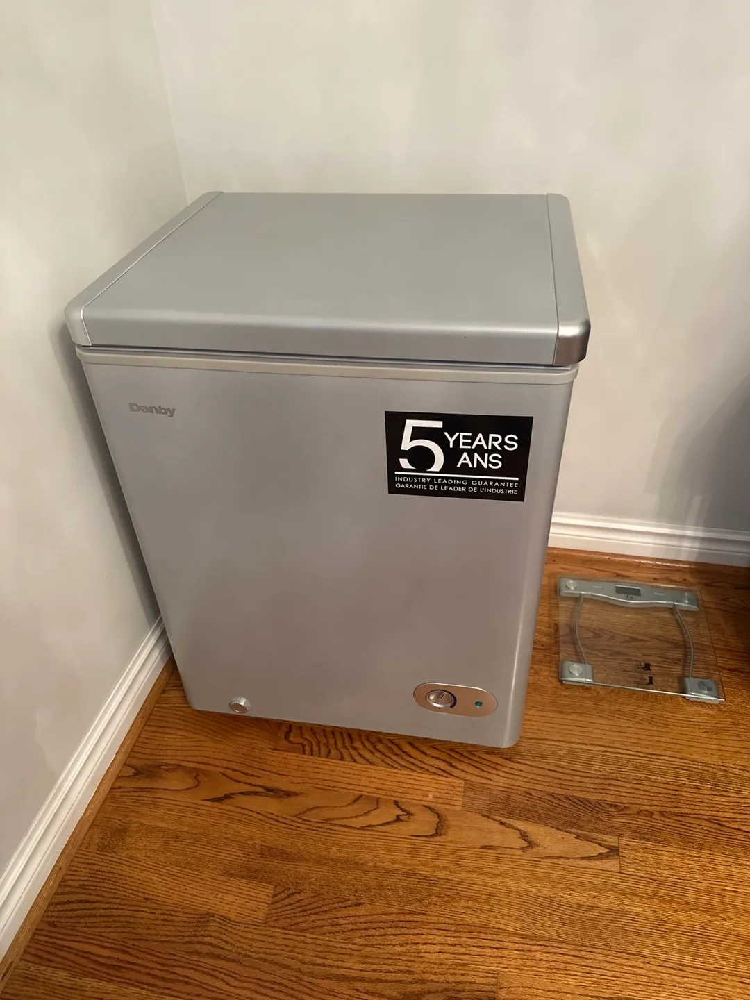 Danby Chest Freezer - Great Condition! thumbnail
