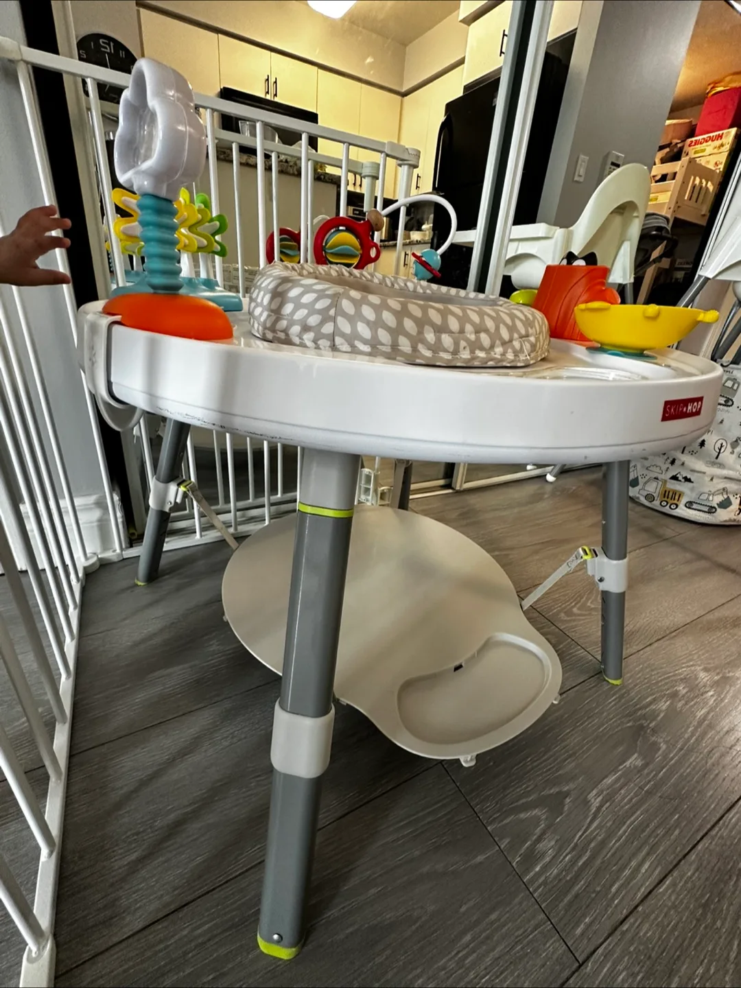 Skip Hop Explore & More Jumpscape Activity Center image indicator(3)