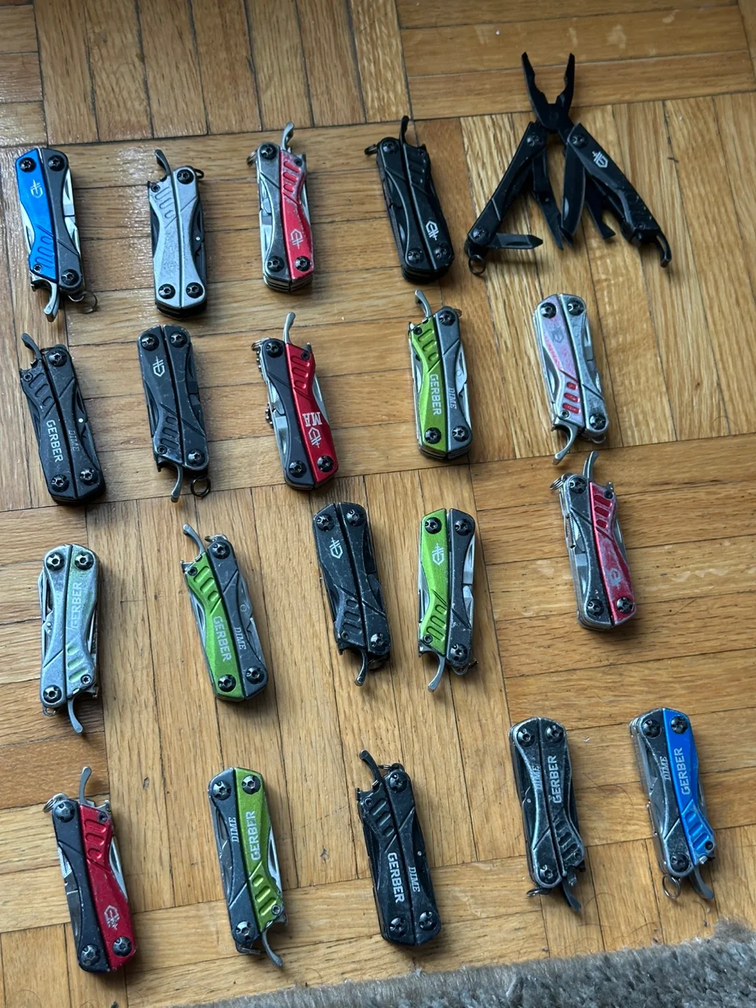 Gerber Dime Multi-Tool Lot image indicator(2)