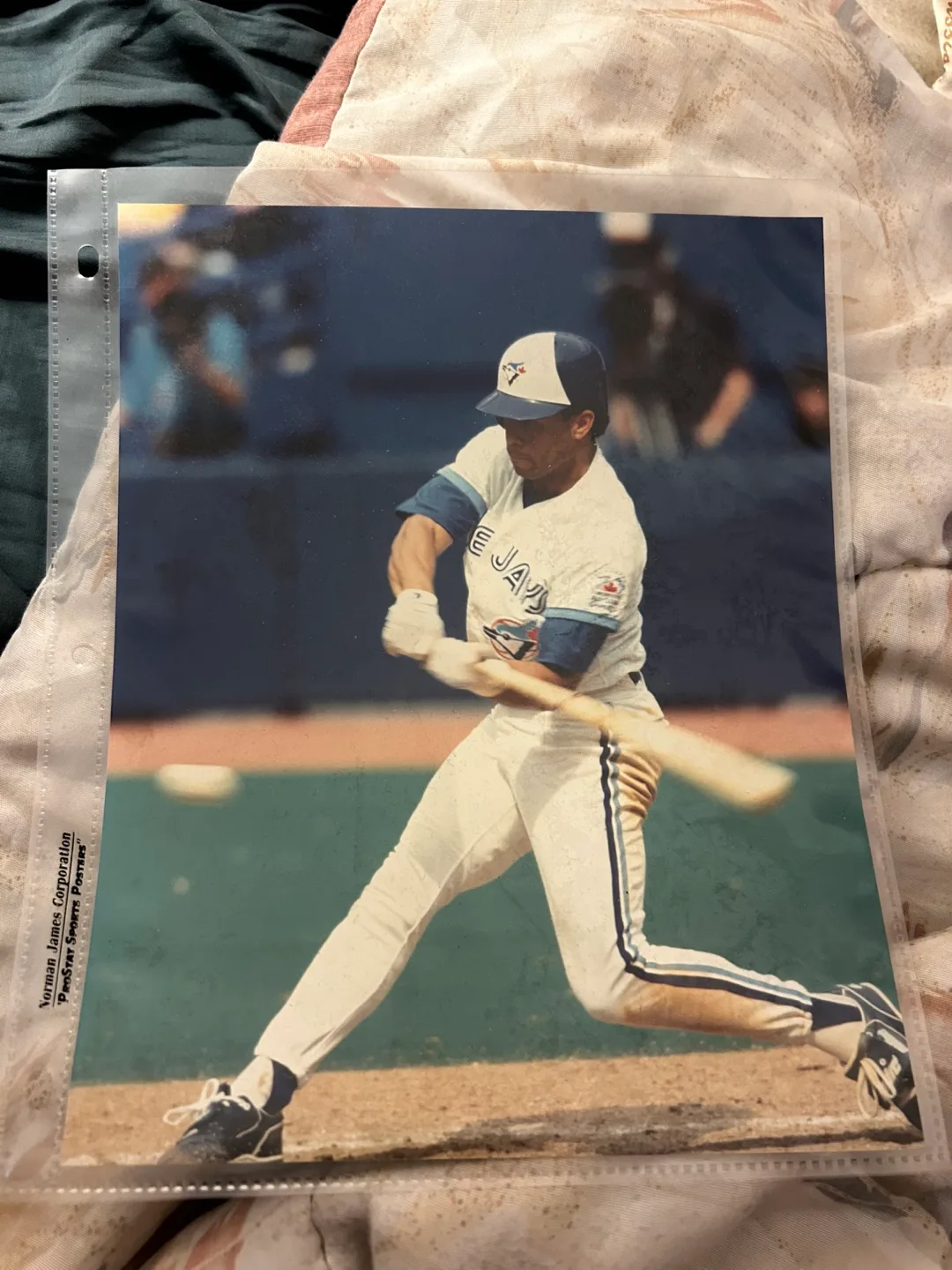 Roberto alomar mid swing! thumbnail