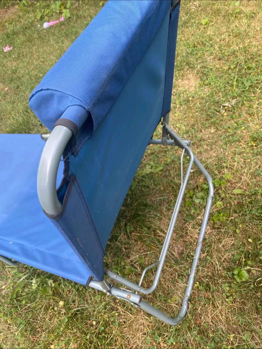 Broadstone Blue Folding Cot Lounger, Portable Folding Camp image indicator(4)