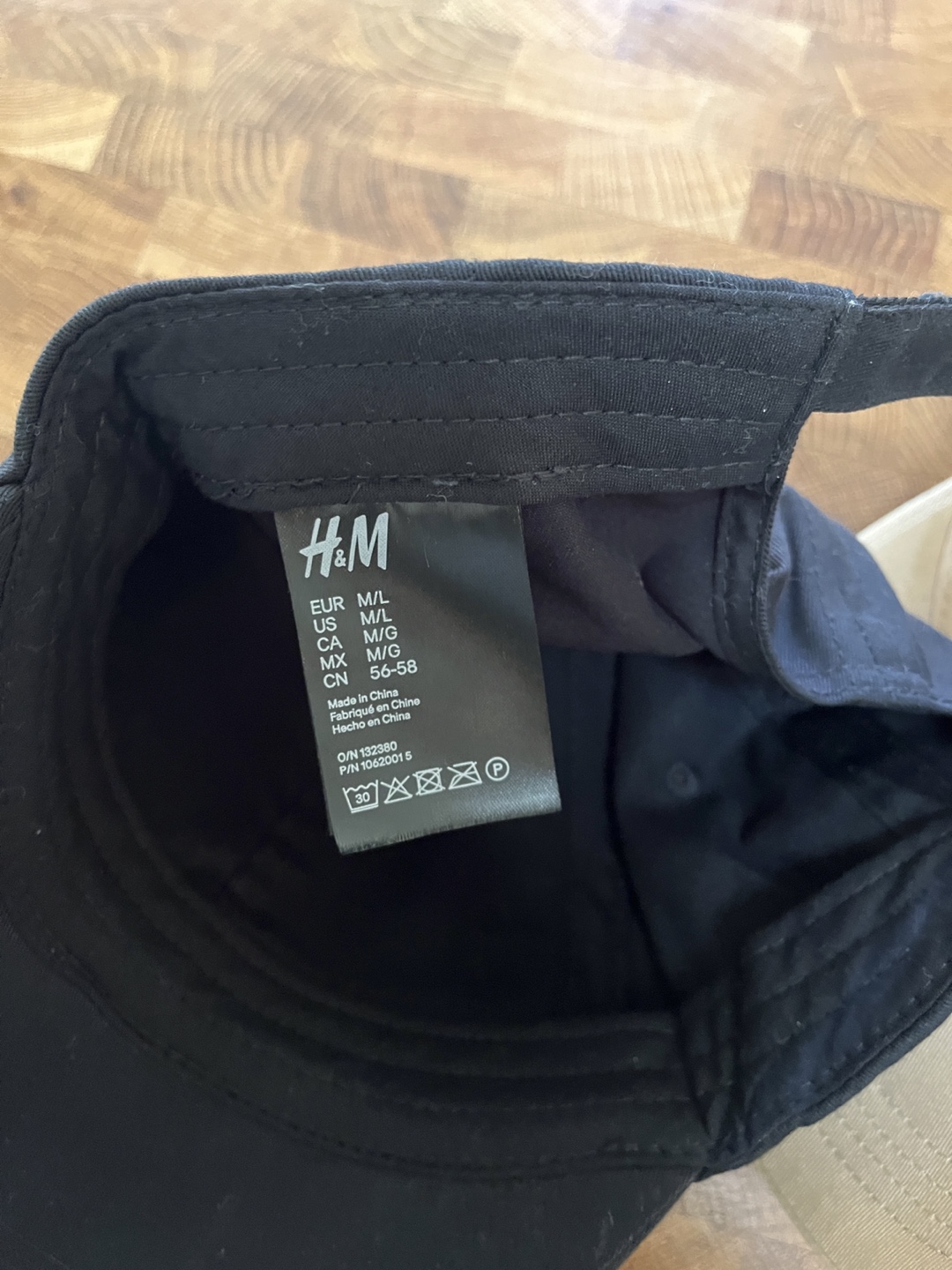 H&M Black Baseball Cap - Size M/L - photo 5