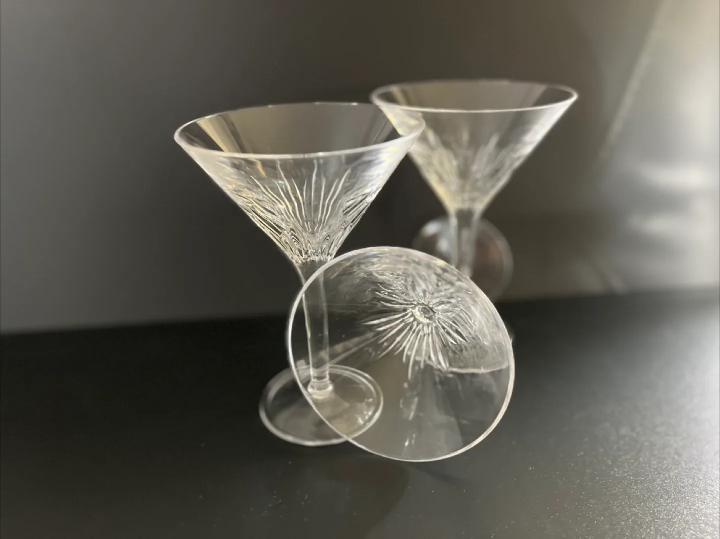 Plastic cocktail Glasses - Set of 3 image indicator(4)