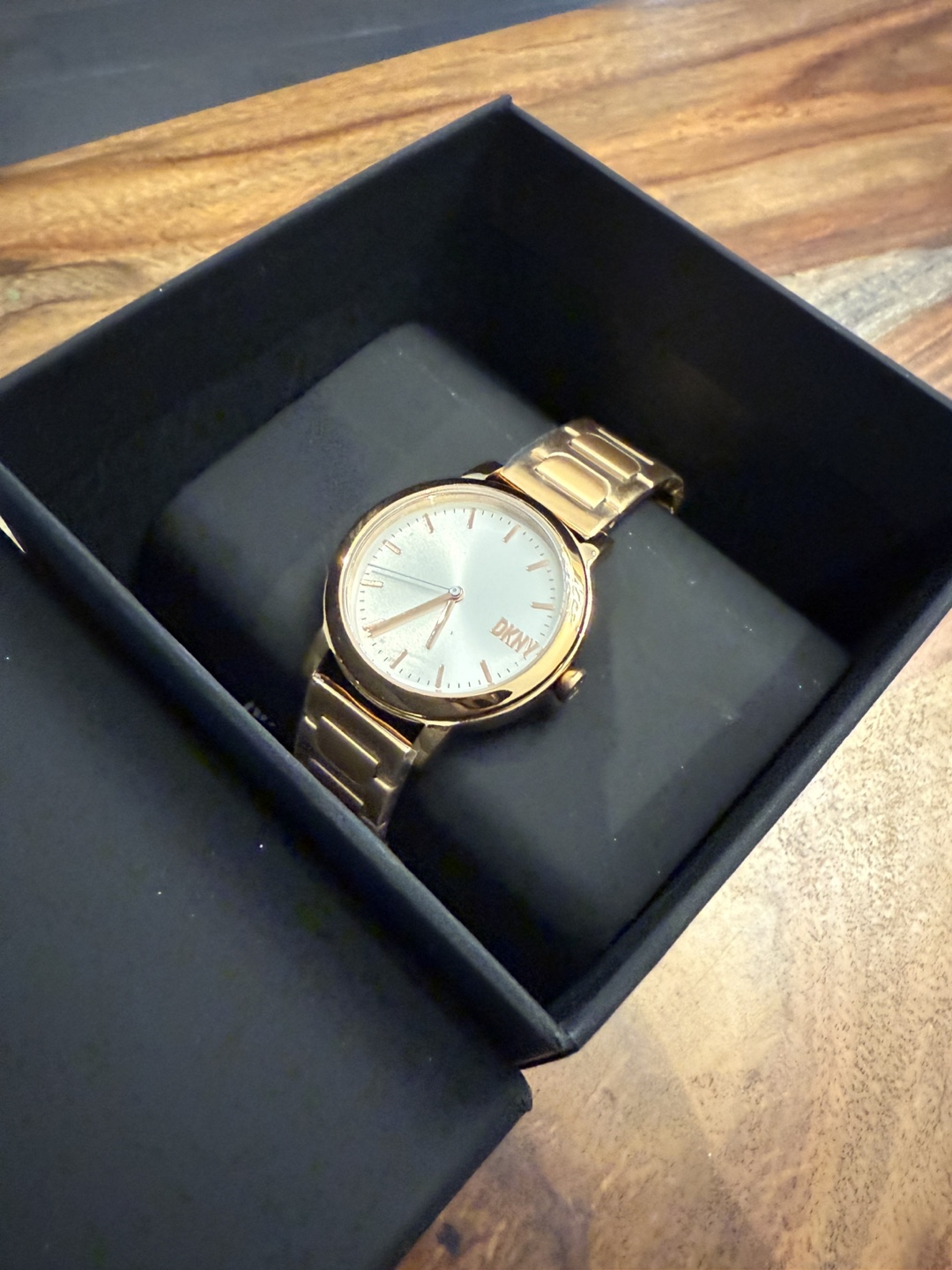 DKNY Gold Women's Watch with Box - photo 2