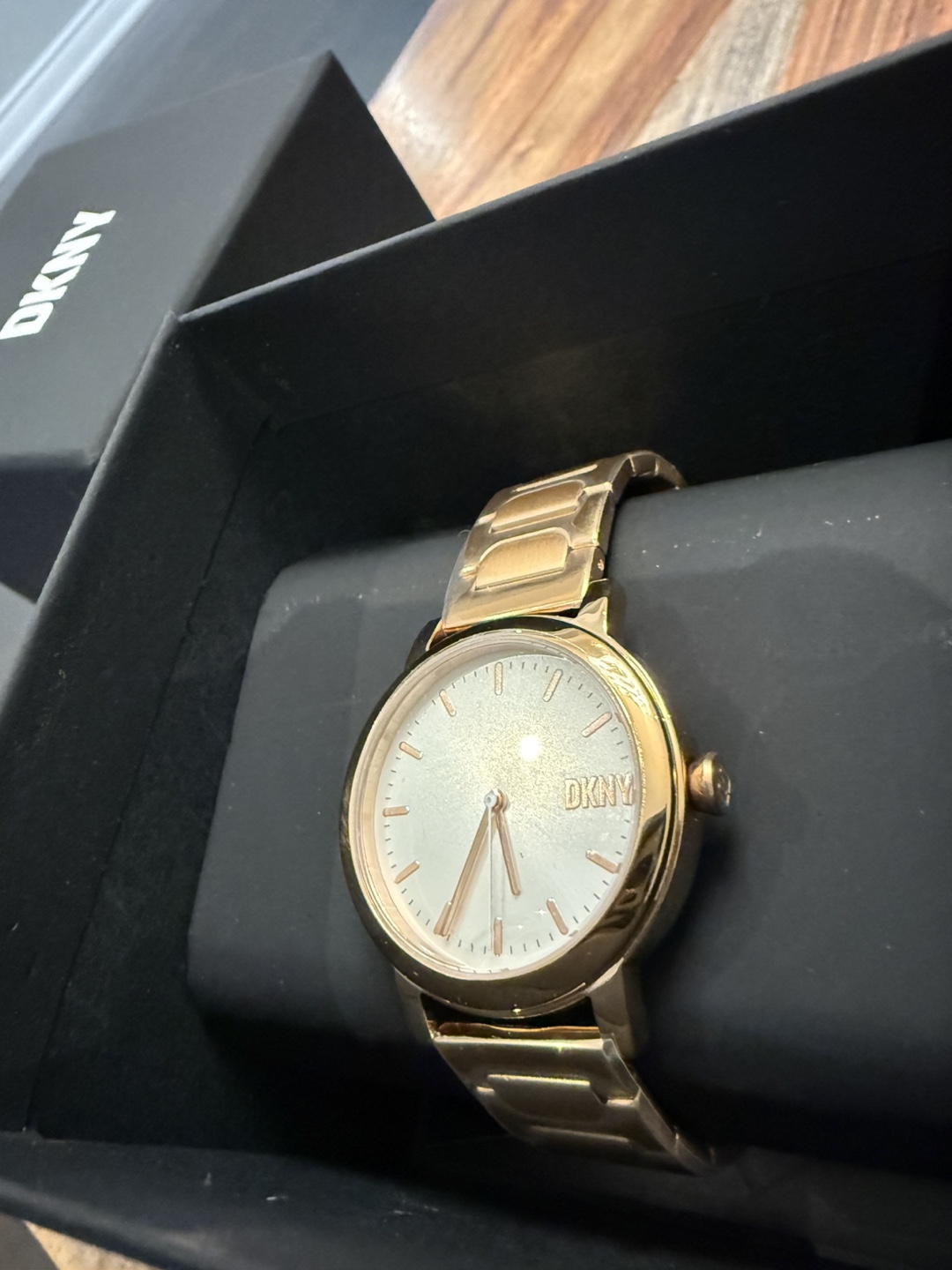 DKNY Gold Women's Watch with Box - photo 3
