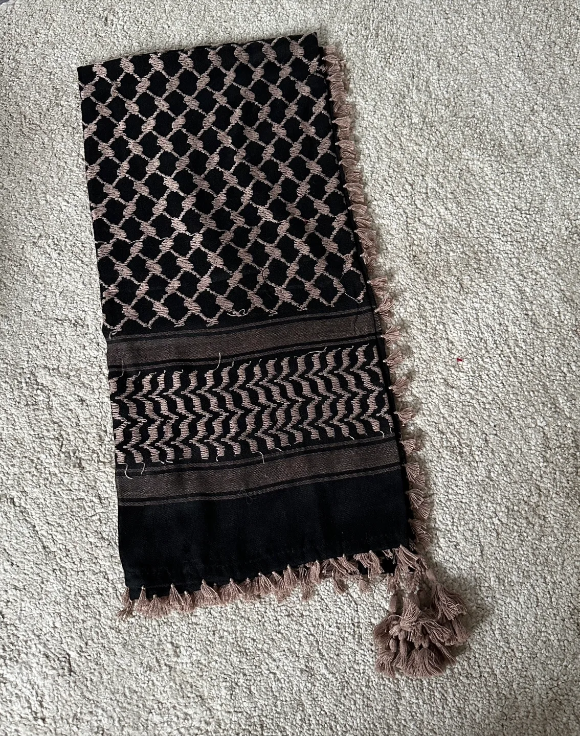 Black & Beige Shemagh Scarf thumbnail