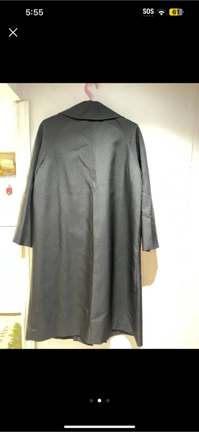 Mona Nicolini Black Coat image indicator(2)