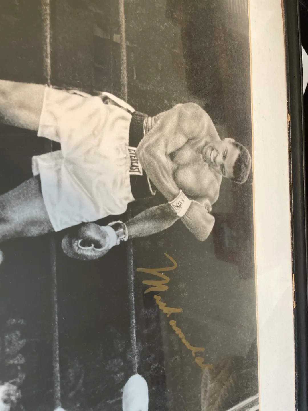 Muhammad Ali Signed Framed Photo image indicator(5)