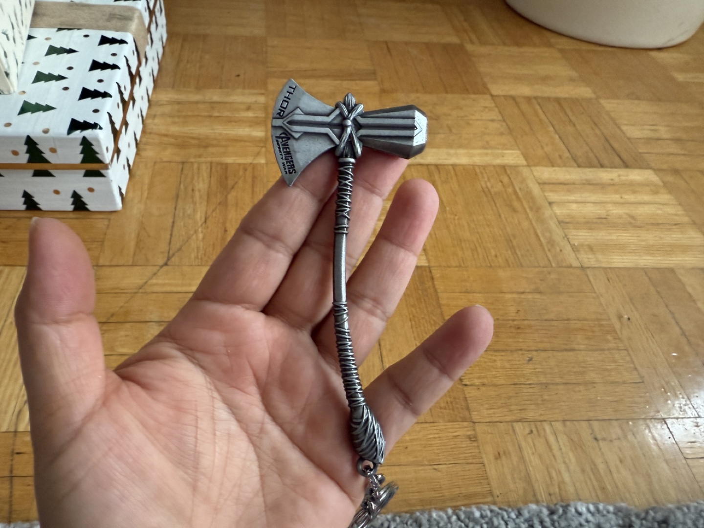 Avengers Thor Stormbreaker Keychain New - photo 2