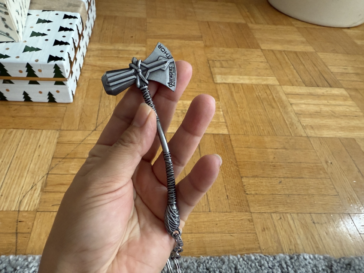 Avengers Thor Stormbreaker Keychain New - photo 3