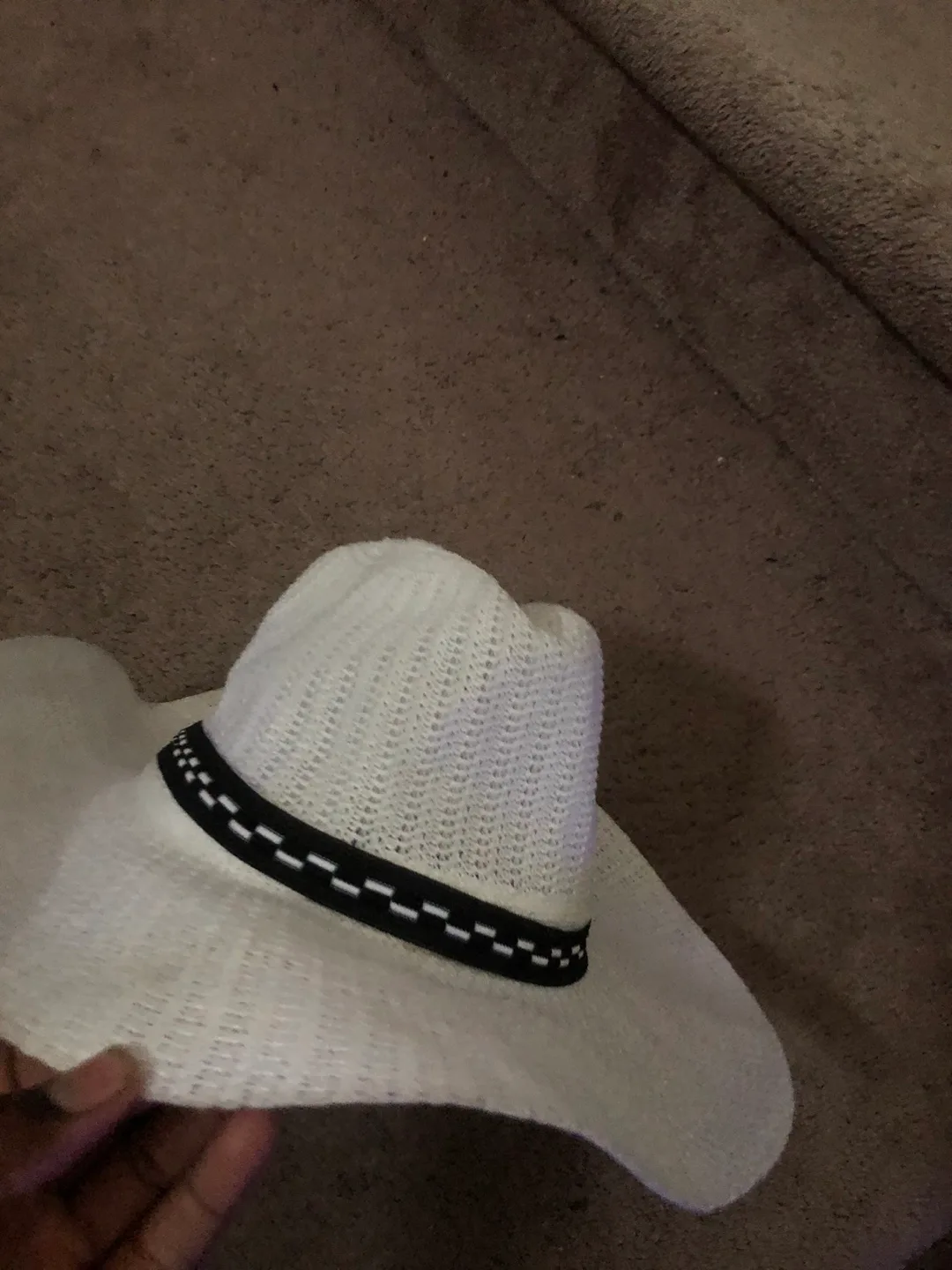 White Cowboy Hat thumbnail