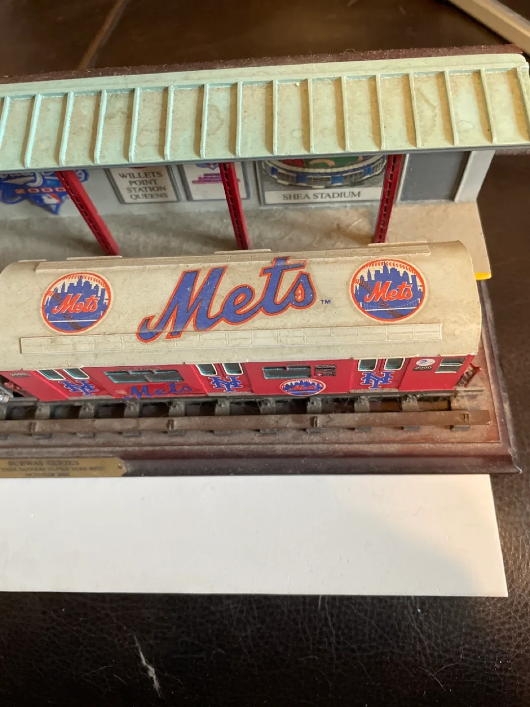 Subway Series New York Yankees vs New York Mets Train Set image indicator(3)