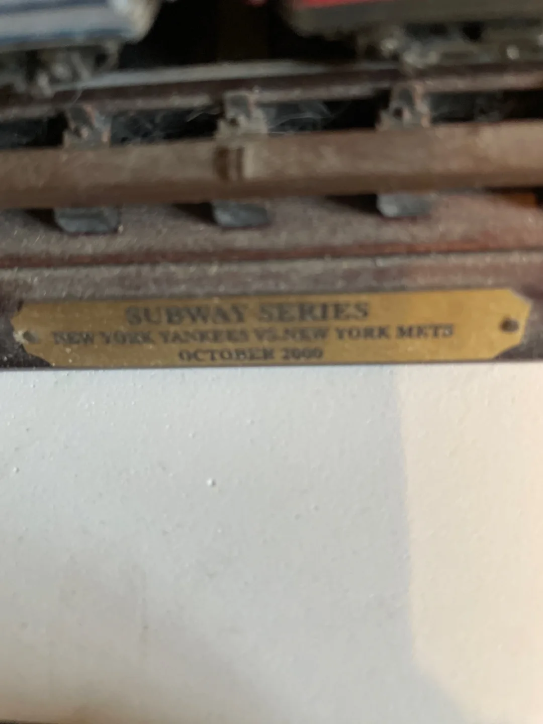 Subway Series New York Yankees vs New York Mets Train Set image indicator(4)