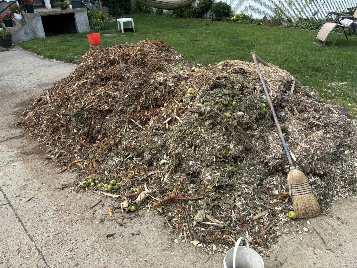 FREE Mulch! **READ Description!** - #freecycle image indicator(2)