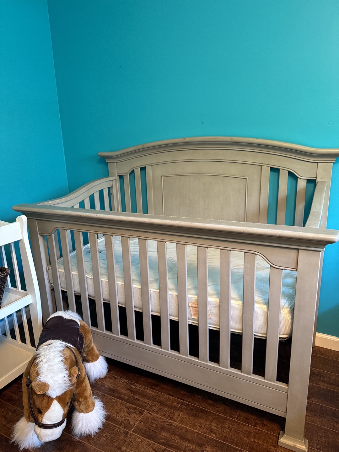 Conrad 4-in-1 Convertible Crib  Table - photo 2